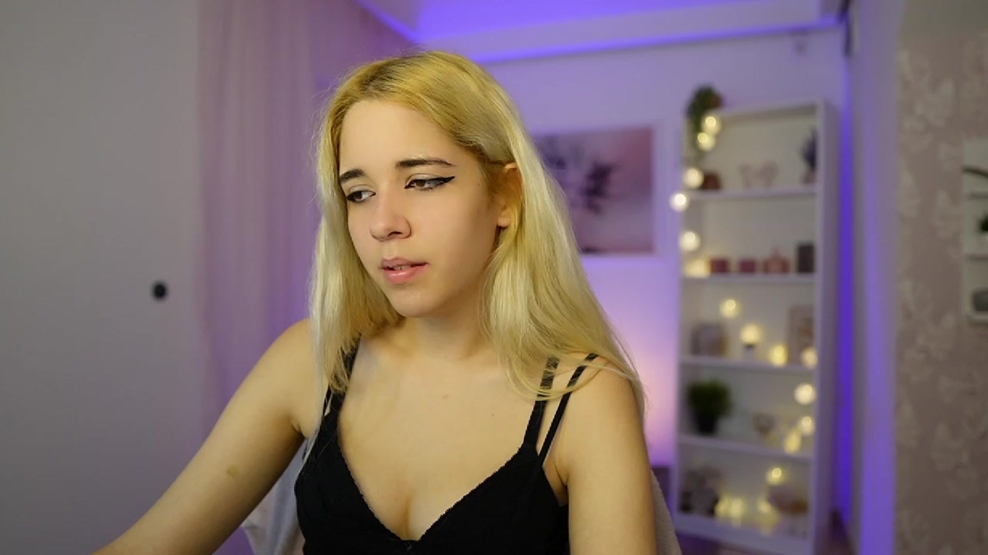 Gallery image thumbnail from Katie_Kush18's myfreecams stream on, 10/22/2023, 08:54 image 10 of 20