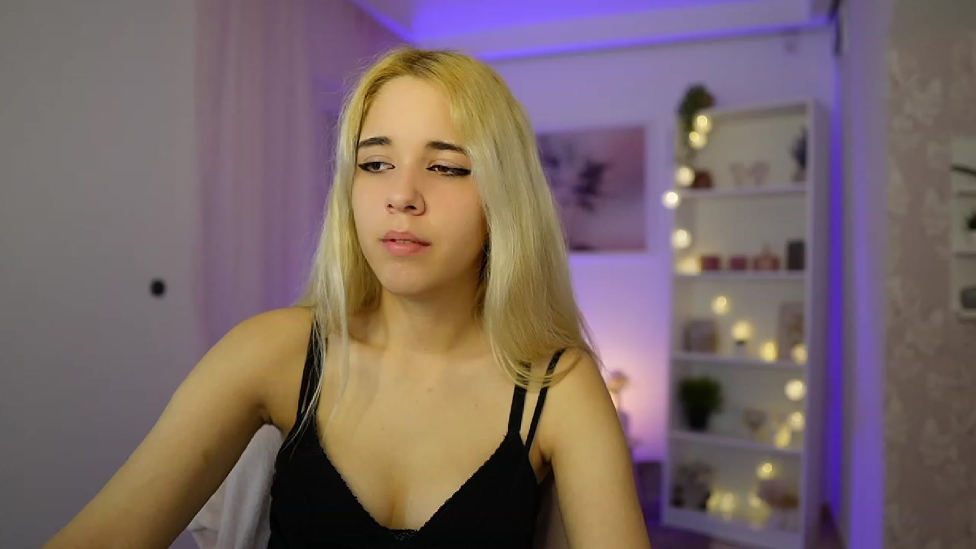 Gallery image thumbnail from Katie_Kush18's myfreecams stream on, 10/22/2023, 08:54 image 4 of 20