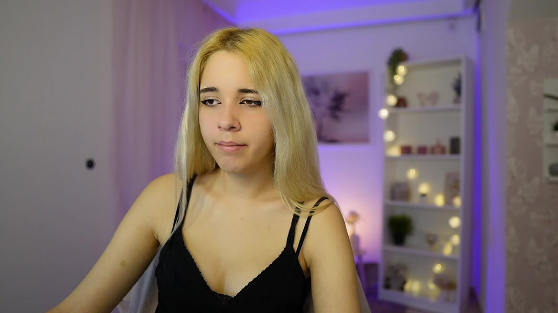 Gallery image thumbnail from Katie_Kush18's myfreecams stream on, 10/22/2023, 08:54 image 1 of 20
