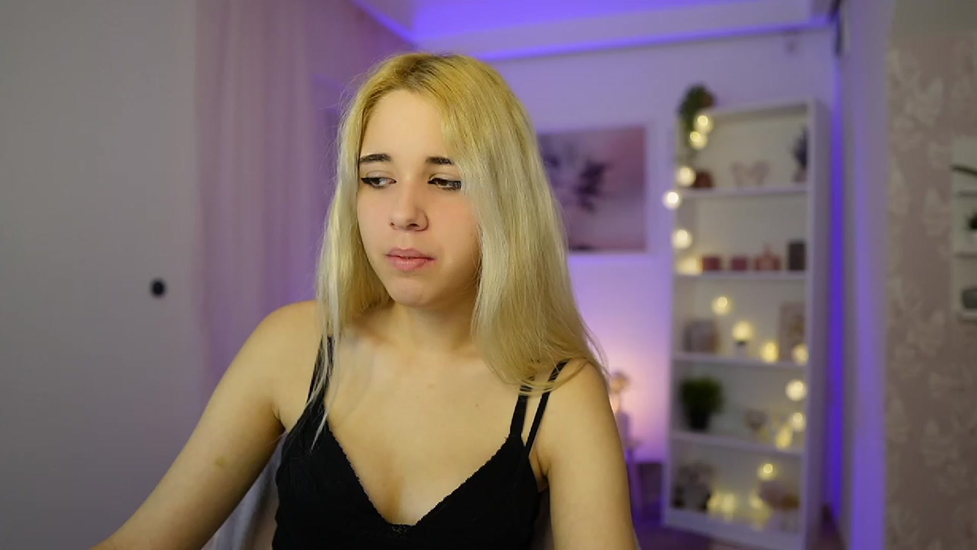 Gallery image thumbnail from Katie_Kush18's myfreecams stream on, 10/22/2023, 08:54 image 5 of 20