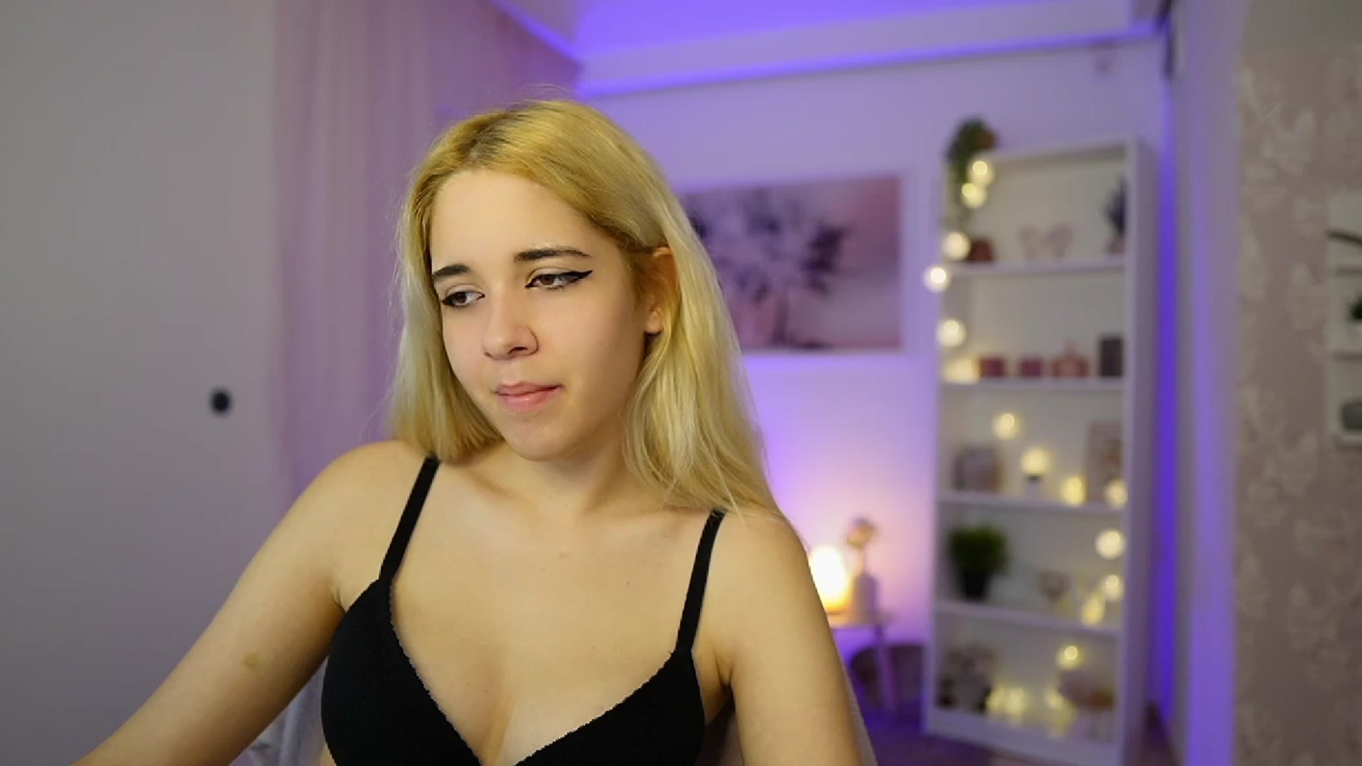 Gallery image thumbnail from Katie_Kush18's myfreecams stream on, 10/22/2023, 10:28 image 5 of 20