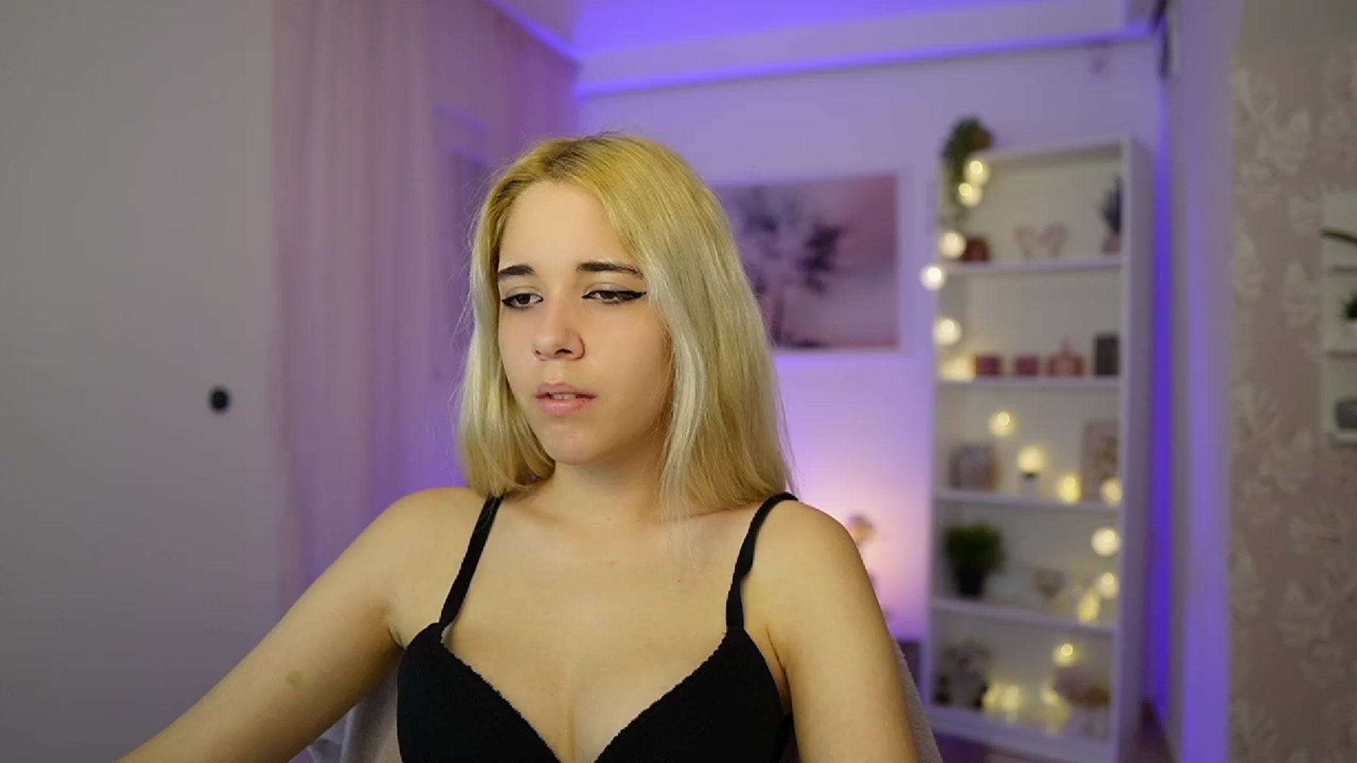 Gallery image thumbnail from Katie_Kush18's myfreecams stream on, 10/22/2023, 10:28 image 2 of 20