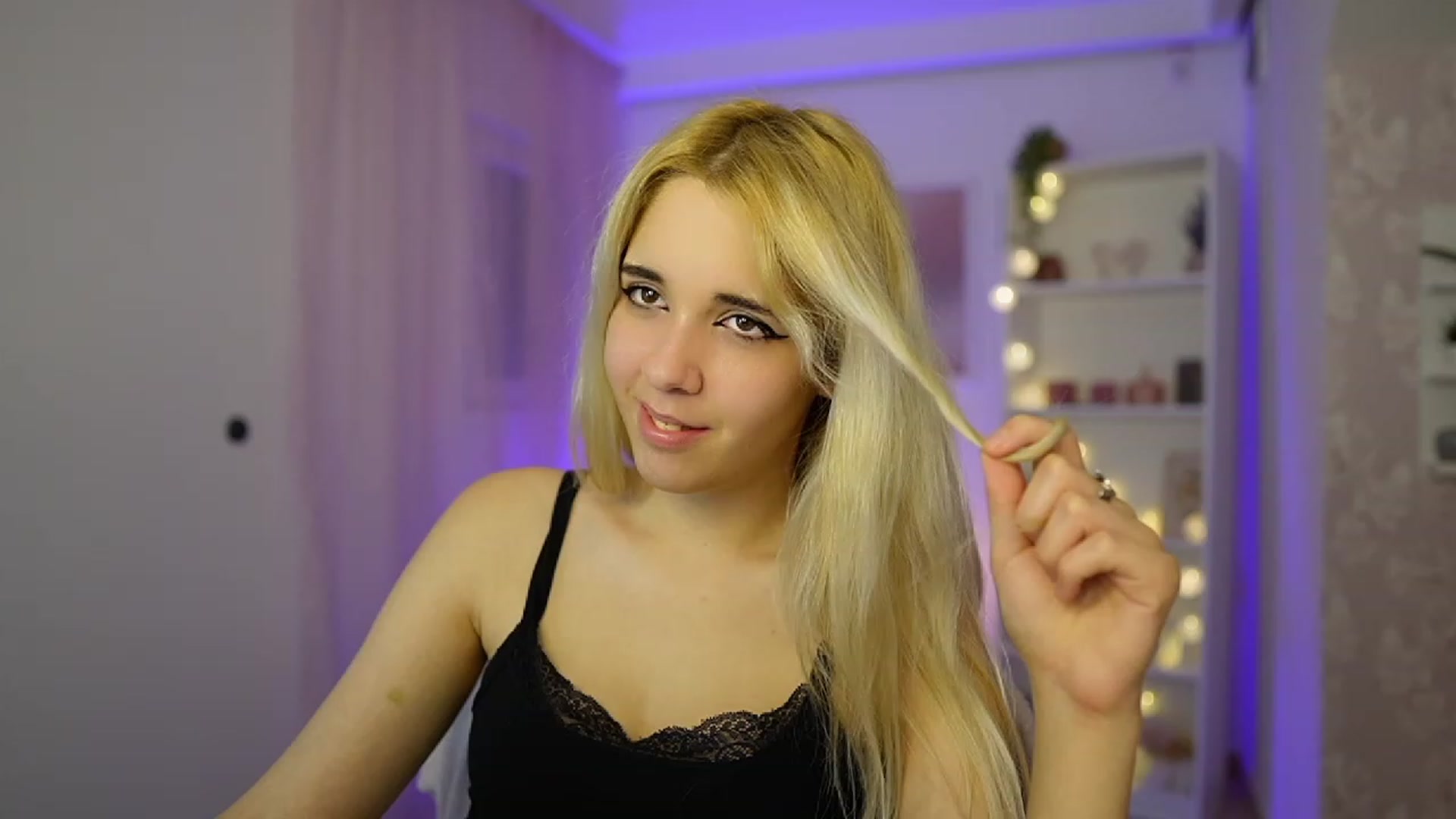 Gallery image thumbnail from Katie_Kush18's myfreecams stream on, 10/22/2023, 12:31 image 11 of 20