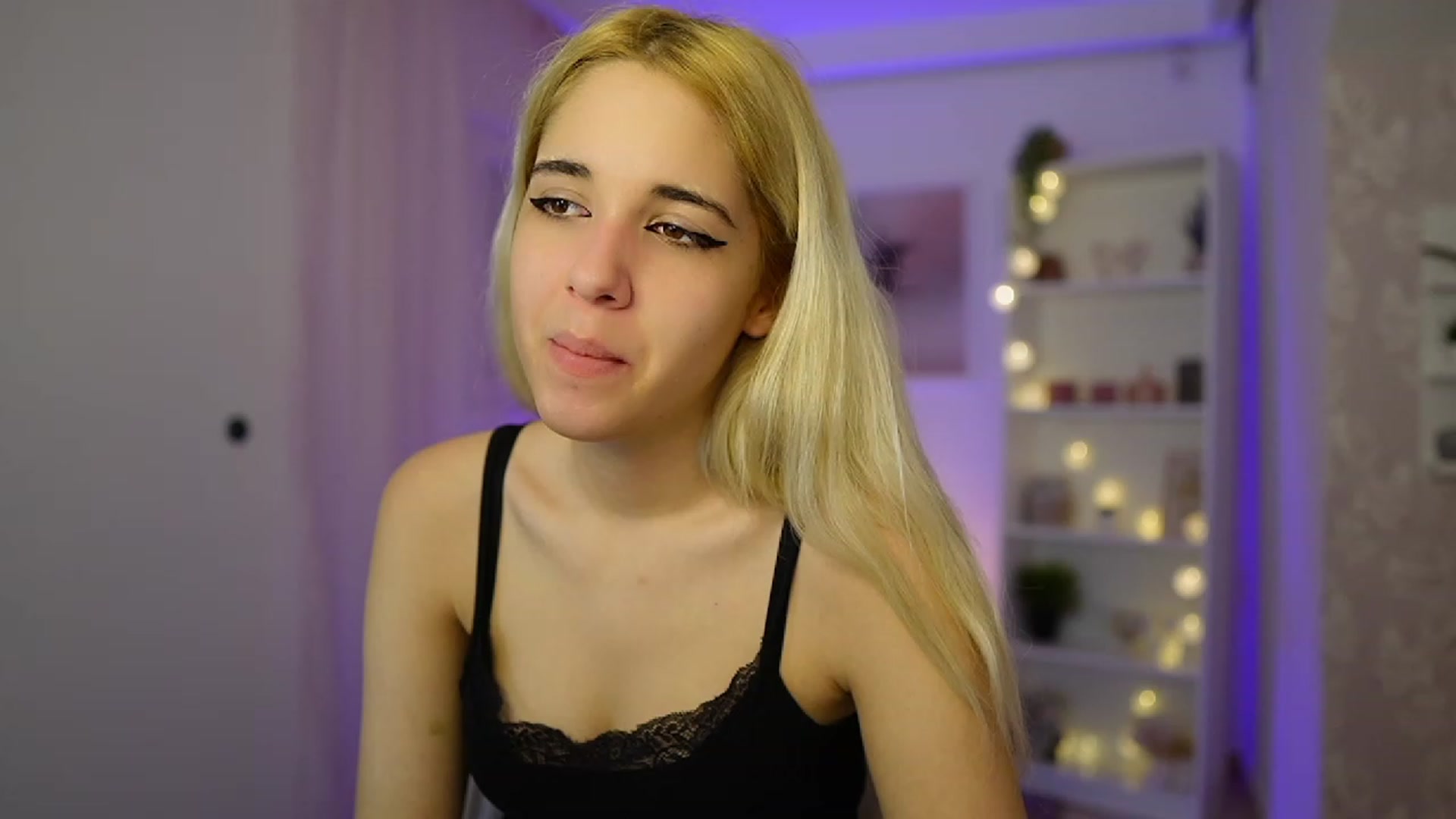 Gallery image thumbnail from Katie_Kush18's myfreecams stream on, 10/22/2023, 12:31 image 5 of 20