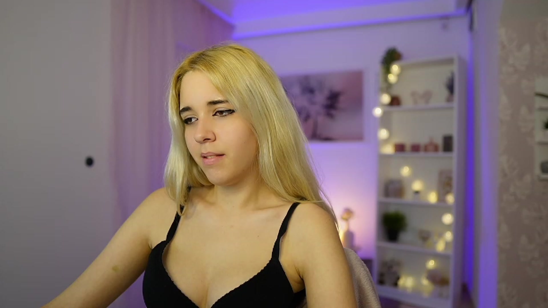 Gallery image thumbnail from Katie_Kush18's myfreecams stream on, 10/22/2023, 12:31 image 20 of 20