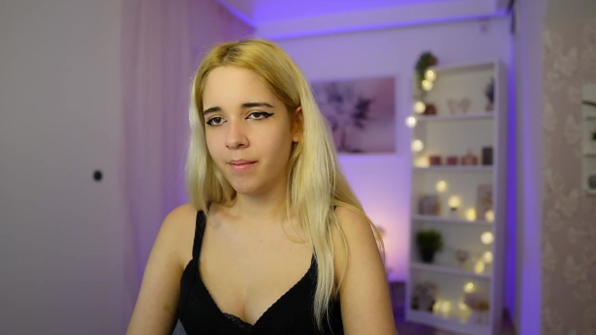 Gallery image thumbnail from Katie_Kush18's myfreecams stream on, 10/22/2023, 13:02 image 7 of 20