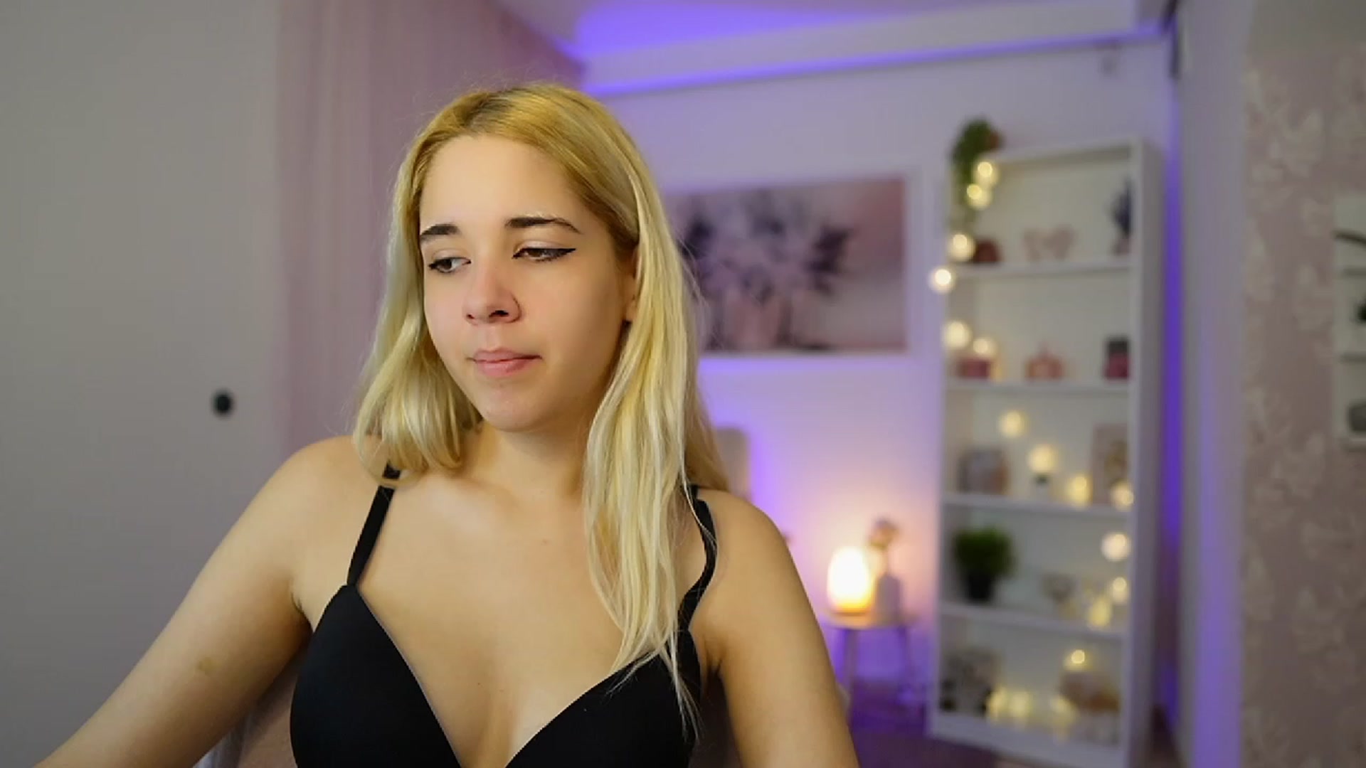 Gallery image thumbnail from Katie_Kush18's myfreecams stream on, 10/24/2023, 09:41 image 8 of 20
