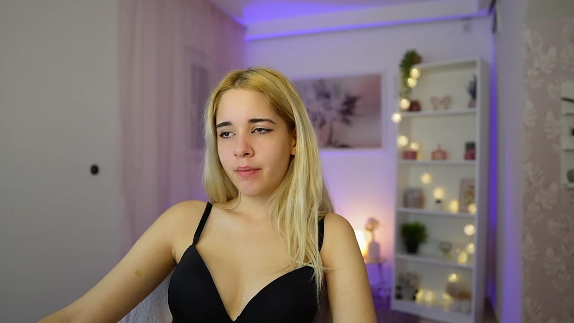 Gallery image thumbnail from Katie_Kush18's myfreecams stream on, 10/24/2023, 09:41 image 20 of 20