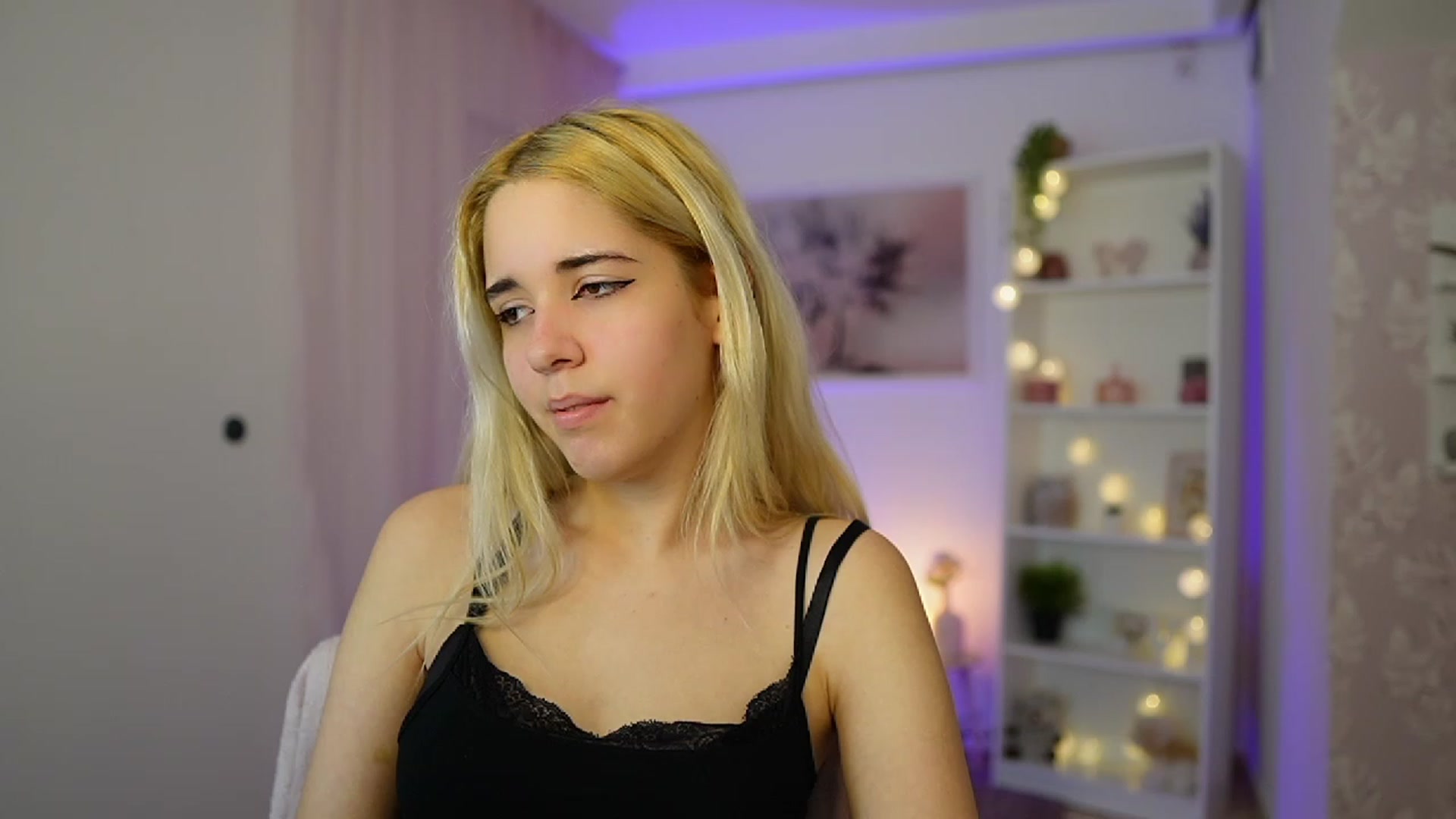 Gallery image thumbnail from Katie_Kush18's myfreecams stream on, 10/24/2023, 11:04 image 14 of 20