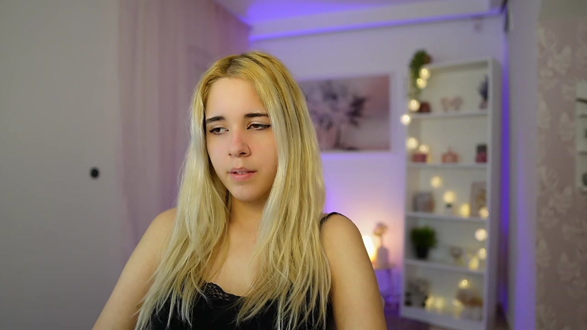 Gallery image thumbnail from Katie_Kush18's myfreecams stream on, 10/24/2023, 11:04 image 8 of 20