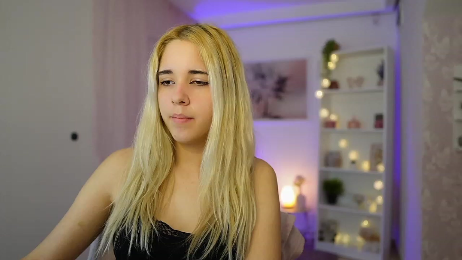Gallery image thumbnail from Katie_Kush18's myfreecams stream on, 10/24/2023, 11:04 image 11 of 20