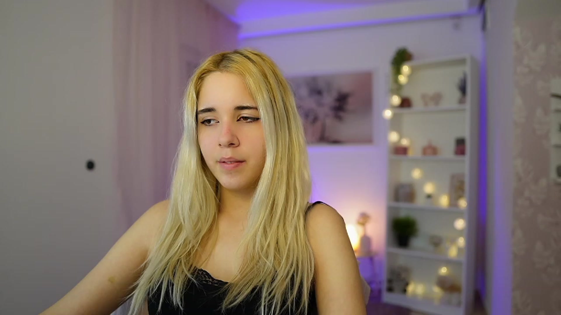 Gallery image thumbnail from Katie_Kush18's myfreecams stream on, 10/24/2023, 11:04 image 7 of 20