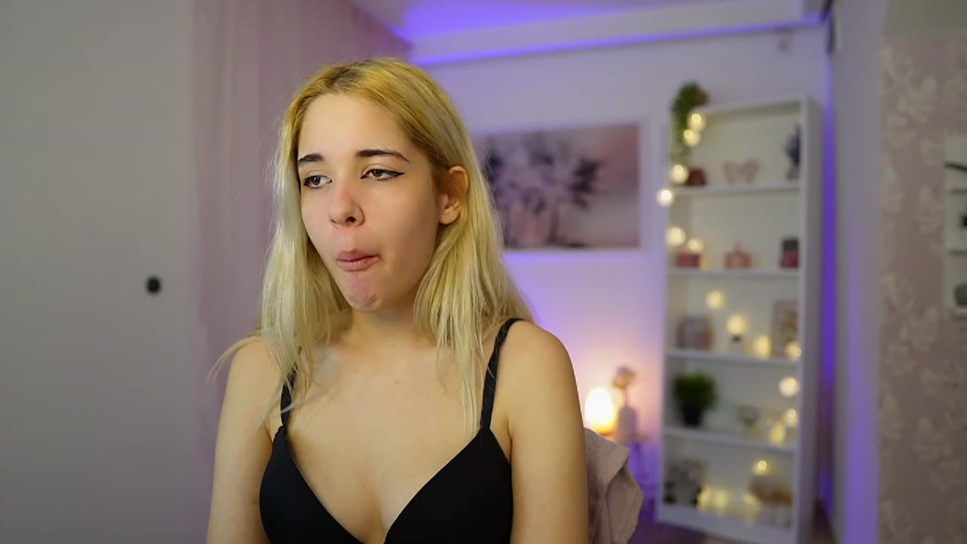 Gallery image thumbnail from Katie_Kush18's myfreecams stream on, 10/24/2023, 11:29 image 15 of 20
