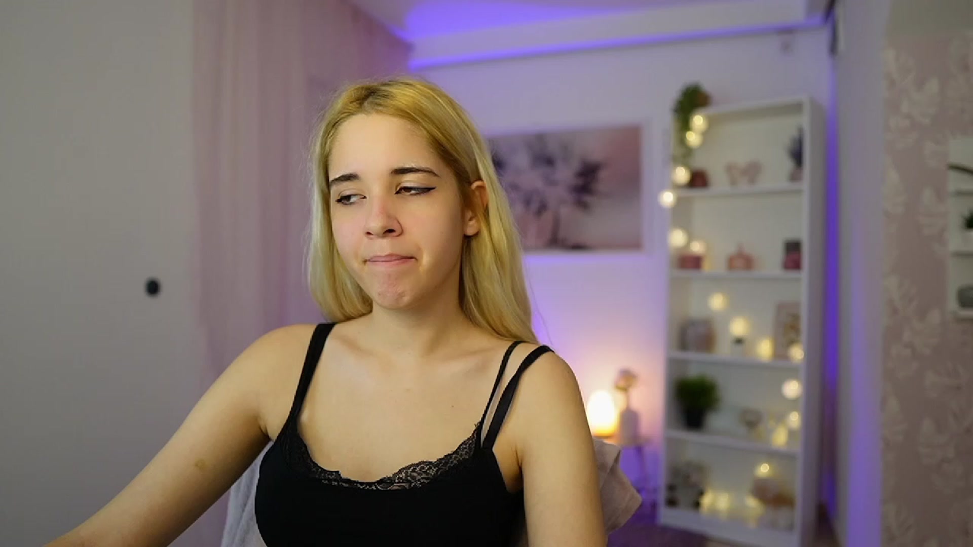 Gallery image thumbnail from Katie_Kush18's myfreecams stream on, 10/24/2023, 12:07 image 11 of 20