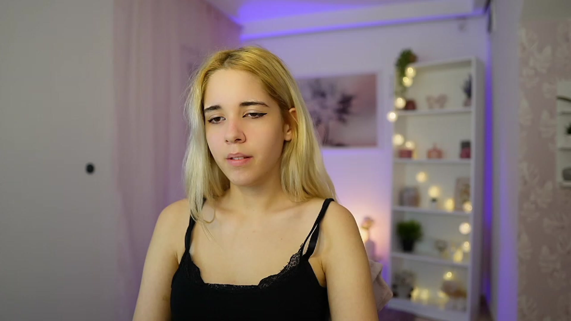 Gallery image thumbnail from Katie_Kush18's myfreecams stream on, 10/24/2023, 12:07 image 1 of 20