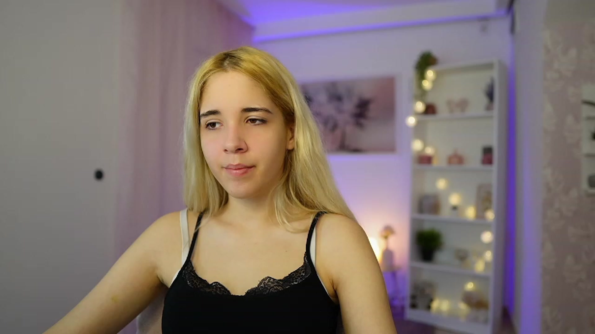 Gallery image thumbnail from Katie_Kush18's myfreecams stream on, 10/27/2023, 08:49 image 10 of 20