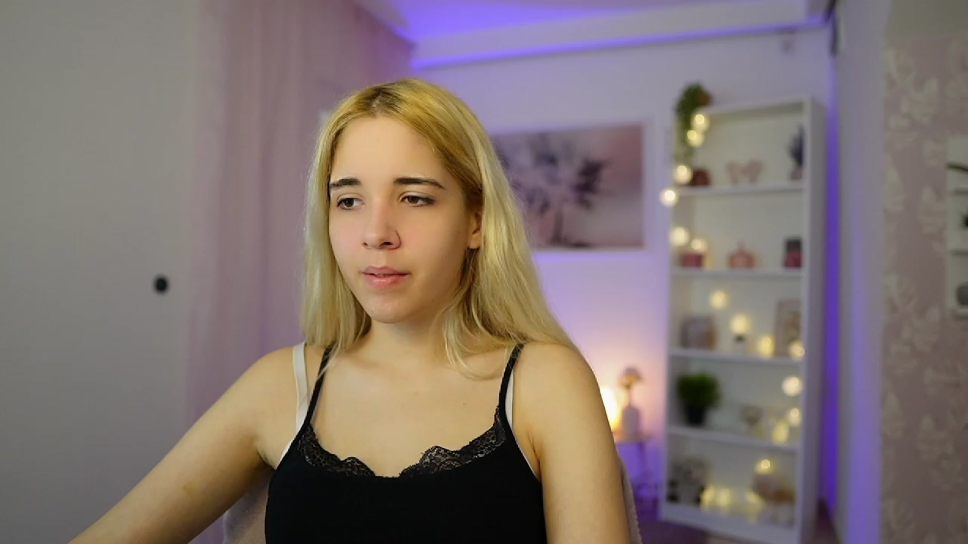 Gallery image thumbnail from Katie_Kush18's myfreecams stream on, 10/27/2023, 08:49 image 11 of 20