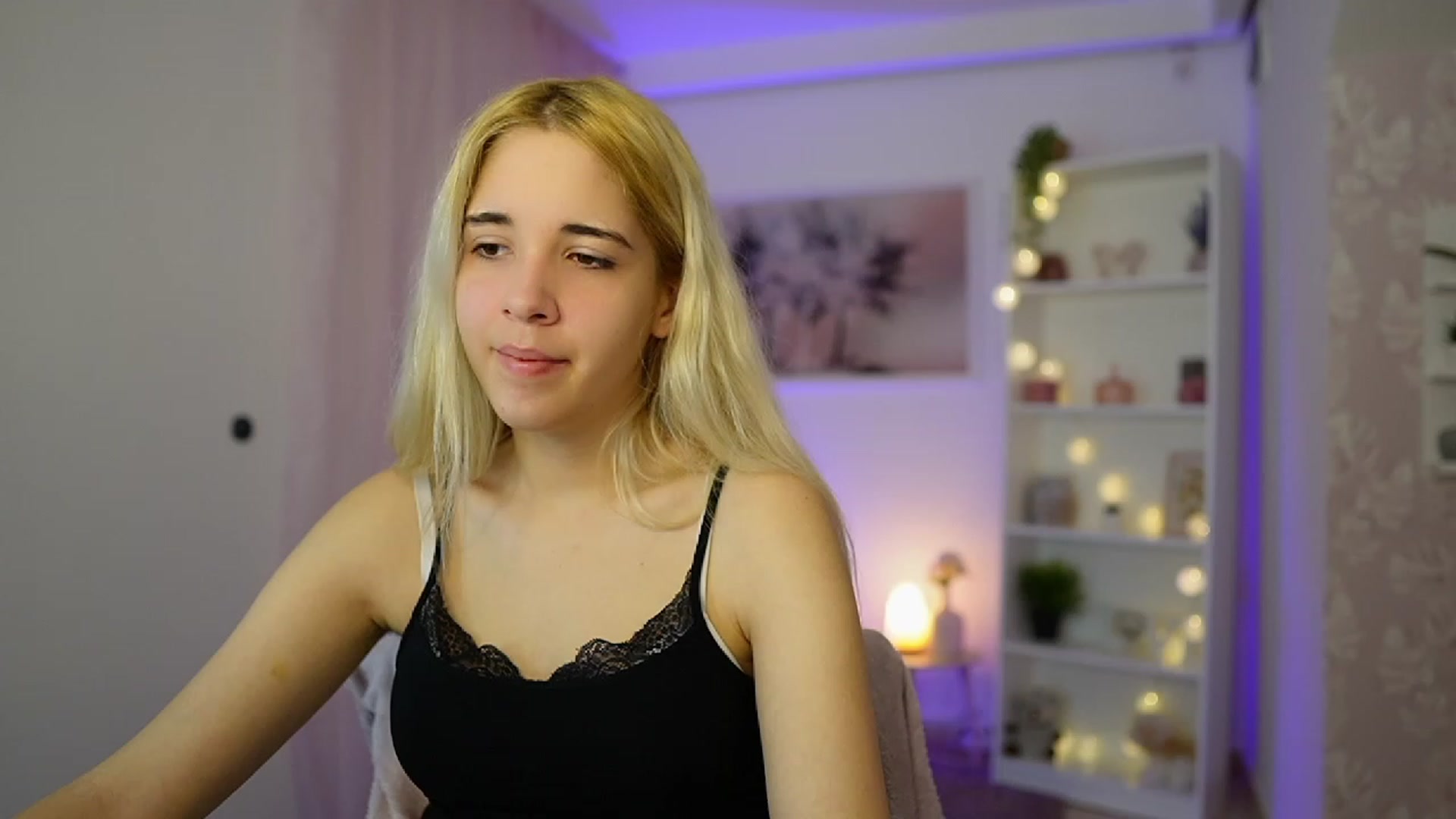 Gallery image thumbnail from Katie_Kush18's myfreecams stream on, 10/27/2023, 08:49 image 14 of 20