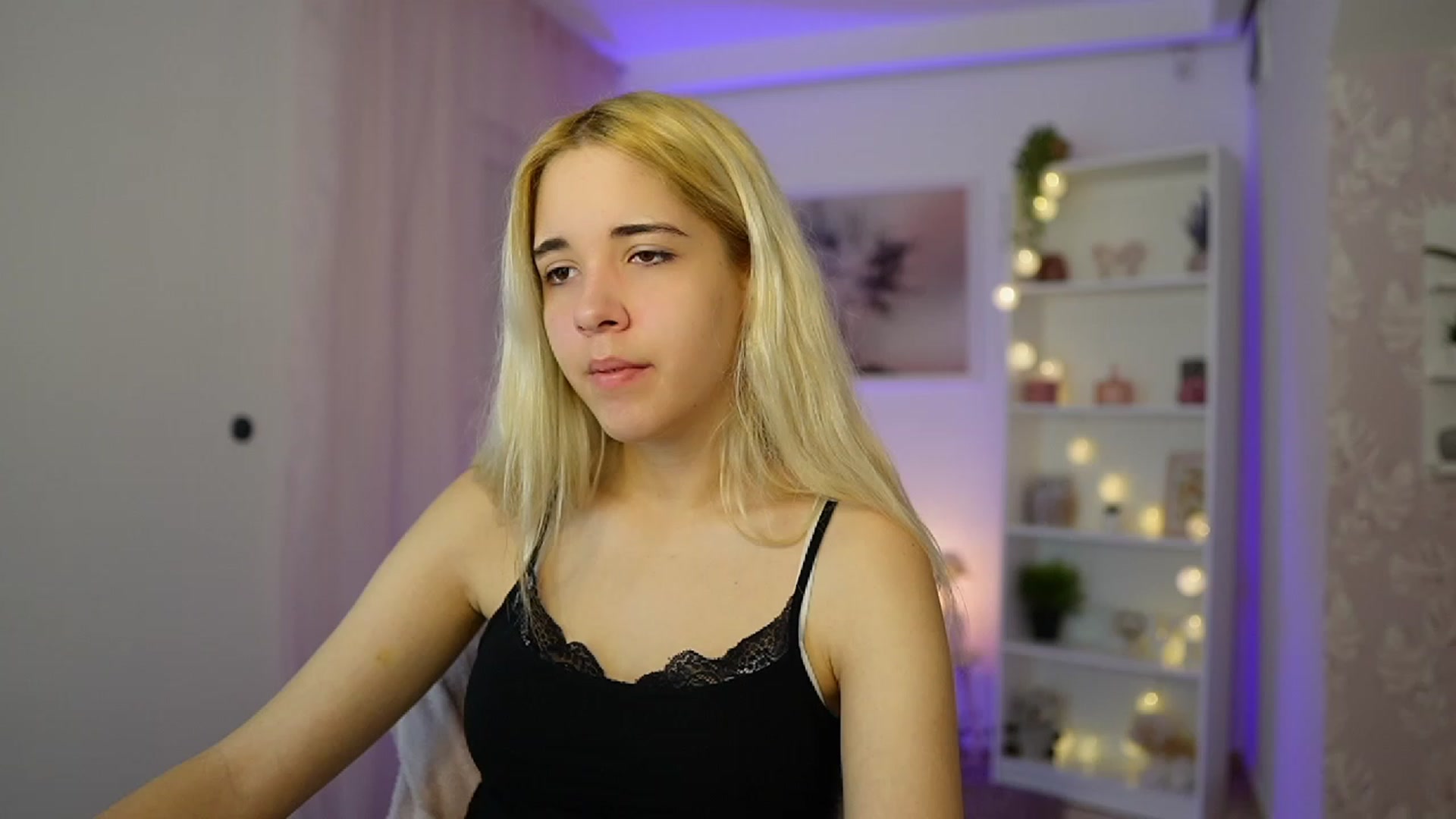 Gallery image thumbnail from Katie_Kush18's myfreecams stream on, 10/27/2023, 08:49 image 17 of 20