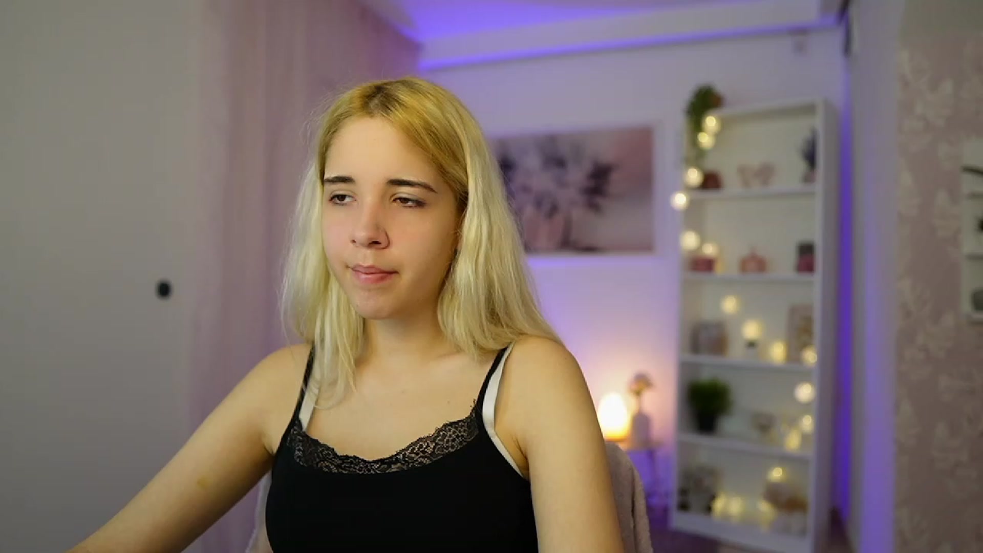 Gallery image thumbnail from Katie_Kush18's myfreecams stream on, 10/27/2023, 09:46 image 1 of 20