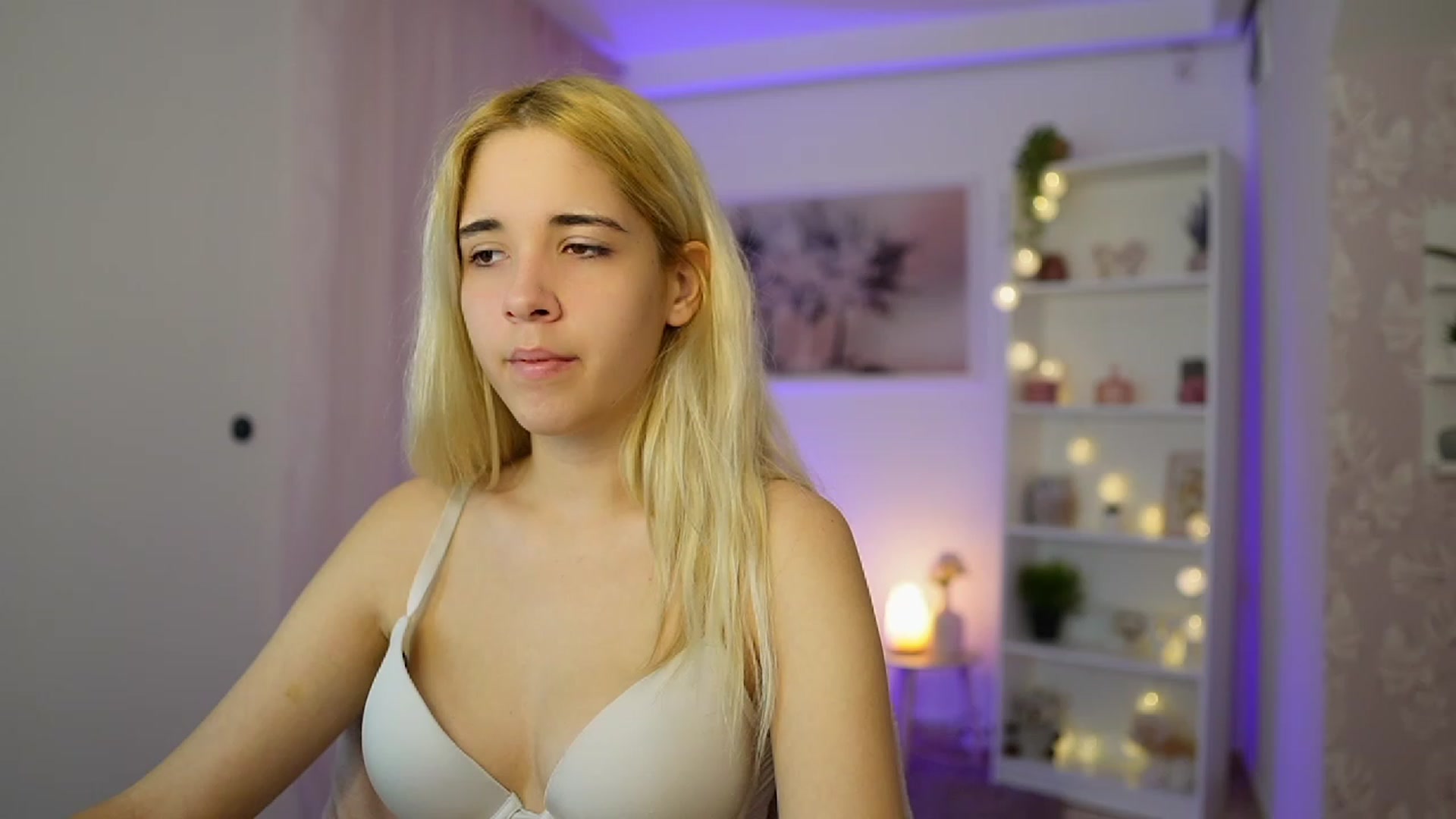 Gallery image thumbnail from Katie_Kush18's myfreecams stream on, 10/27/2023, 10:16 image 6 of 20