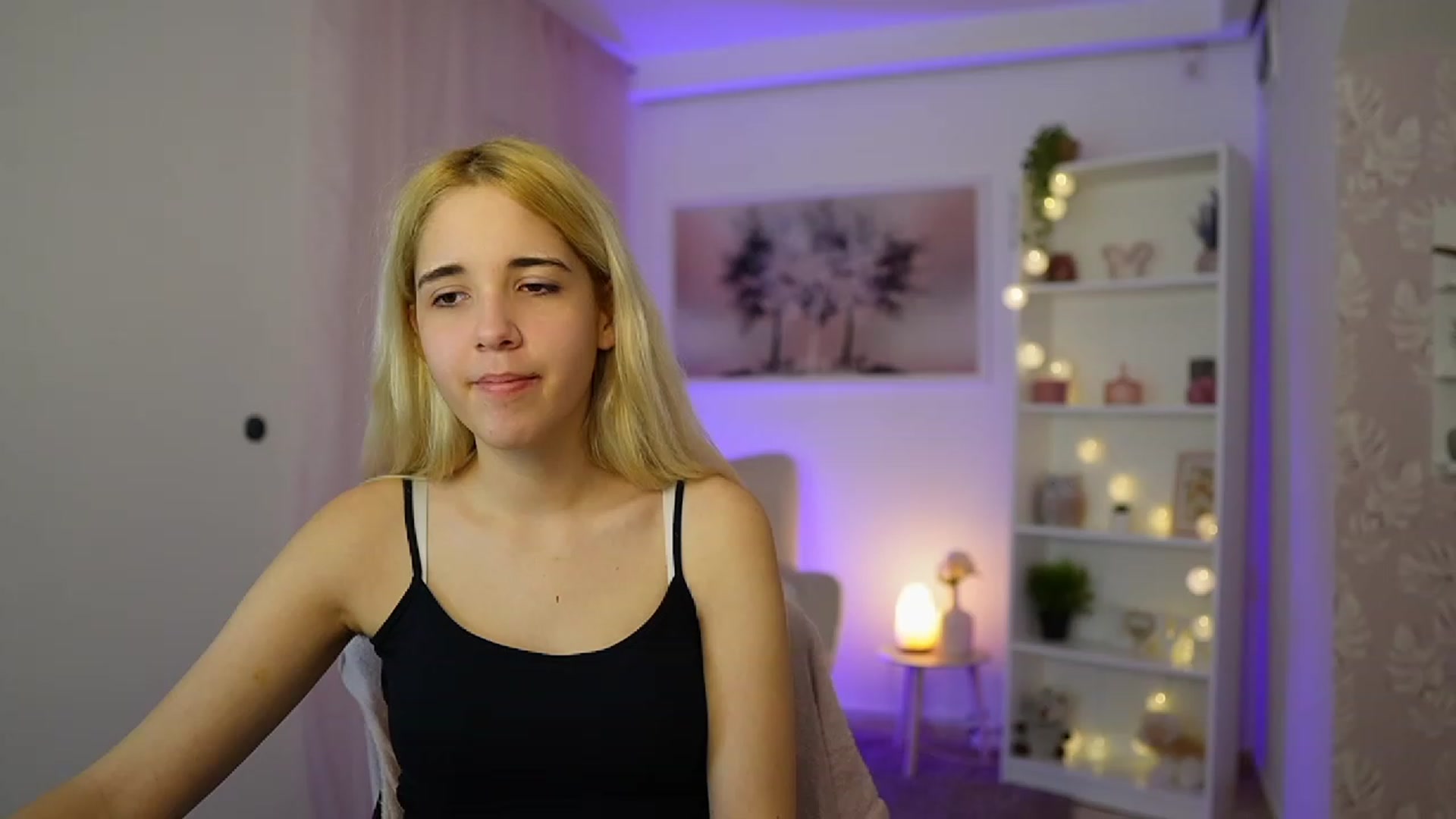 Gallery image thumbnail from Katie_Kush18's myfreecams stream on, 10/27/2023, 12:44 image 9 of 20