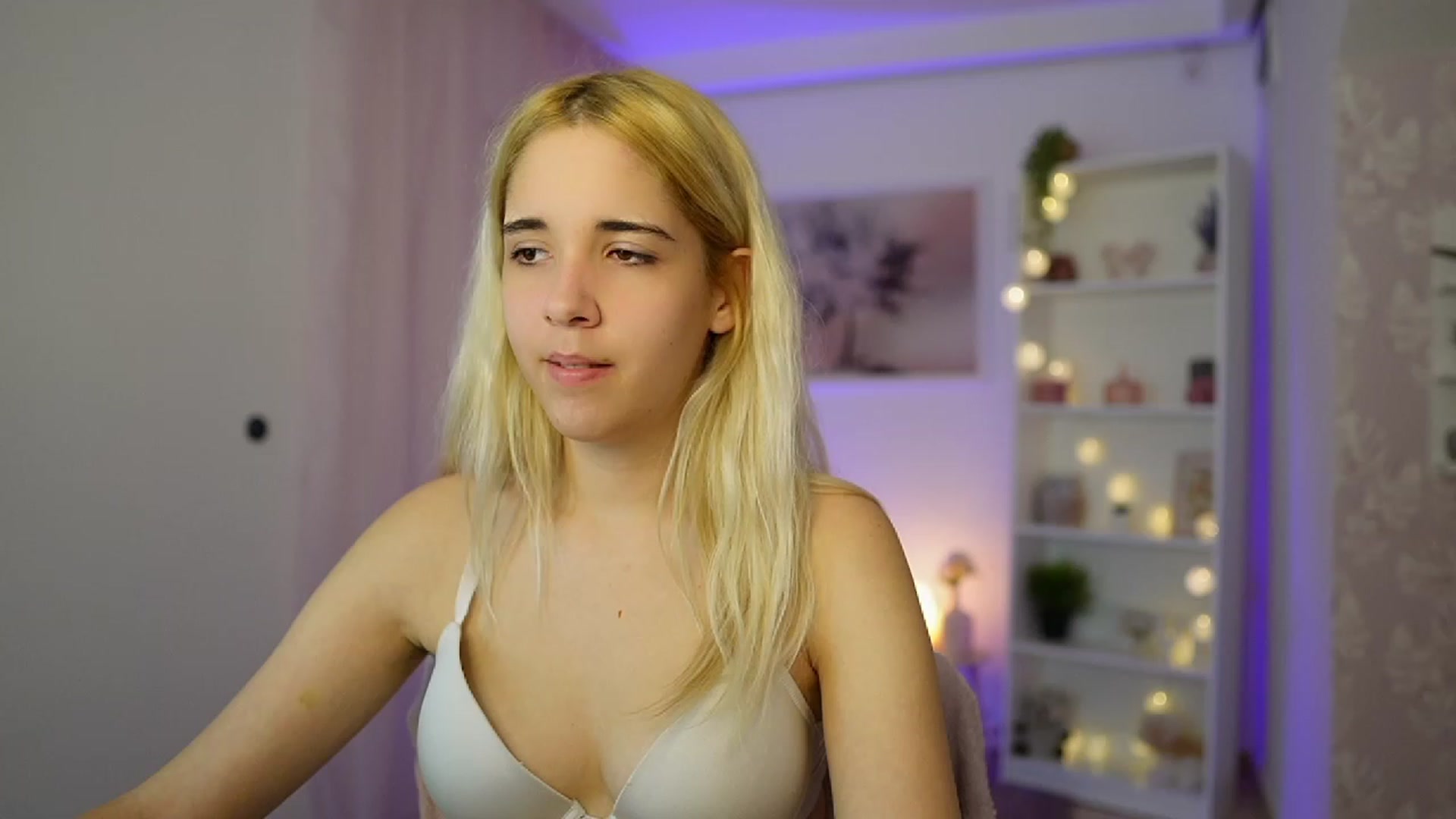 Gallery image thumbnail from Katie_Kush18's myfreecams stream on, 10/27/2023, 12:44 image 20 of 20