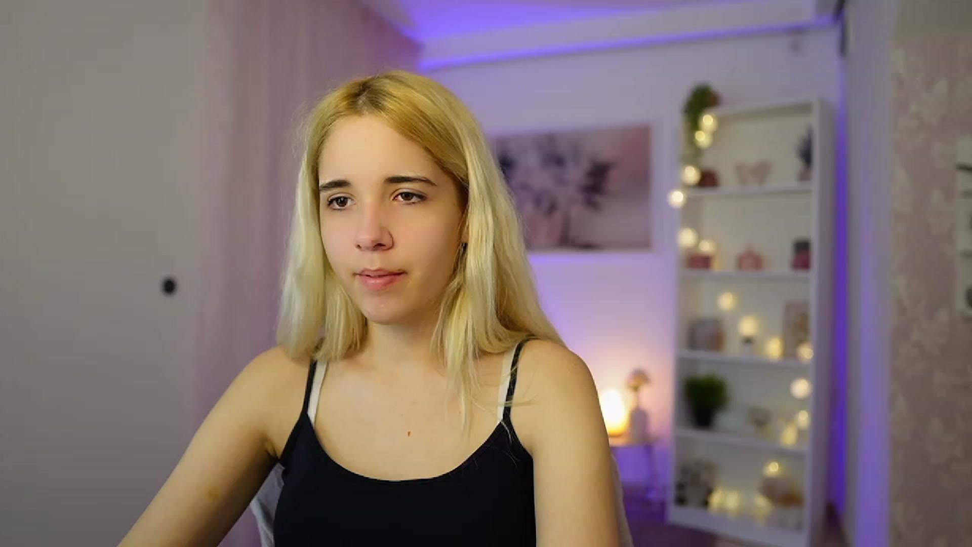 Gallery image thumbnail from Katie_Kush18's myfreecams stream on, 10/27/2023, 12:44 image 3 of 20