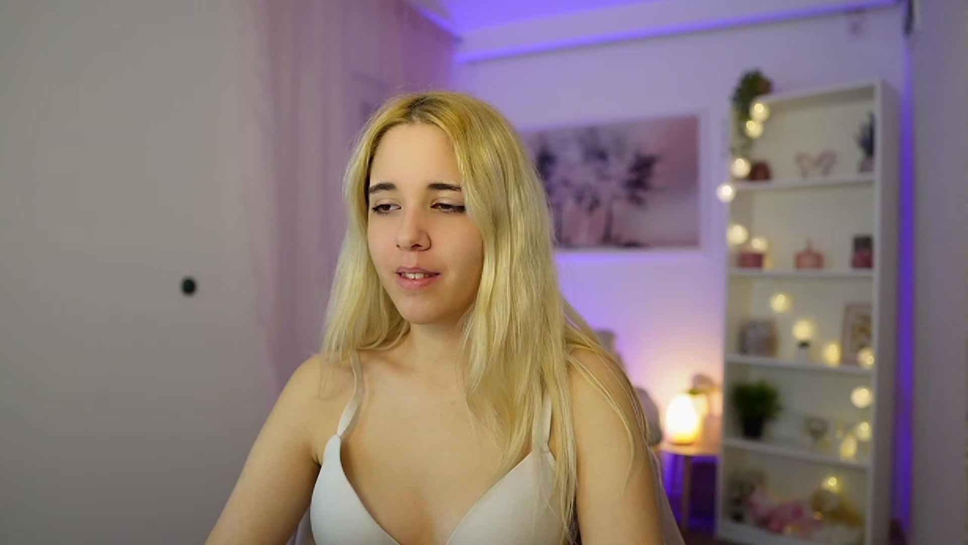 Gallery image thumbnail from Katie_Kush18's myfreecams stream on, 11/03/2023, 10:58 image 6 of 20