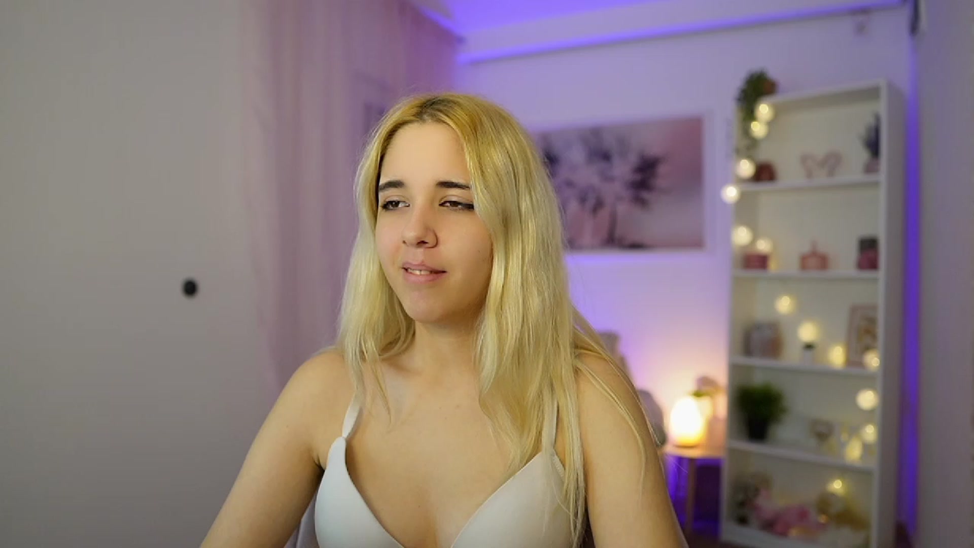 Gallery image thumbnail from Katie_Kush18's myfreecams stream on, 11/03/2023, 10:58 image 7 of 20