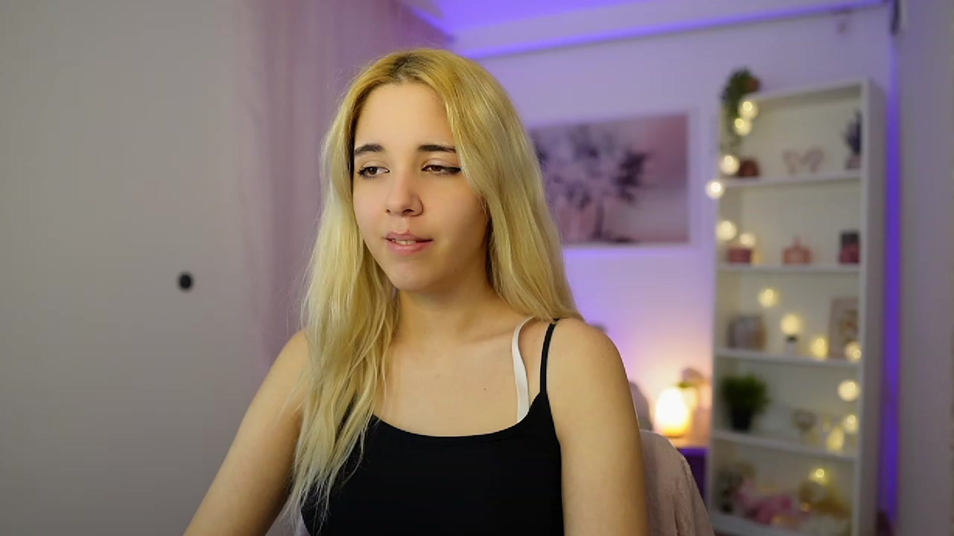 Gallery image thumbnail from Katie_Kush18's myfreecams stream on, 11/03/2023, 11:23 image 16 of 20