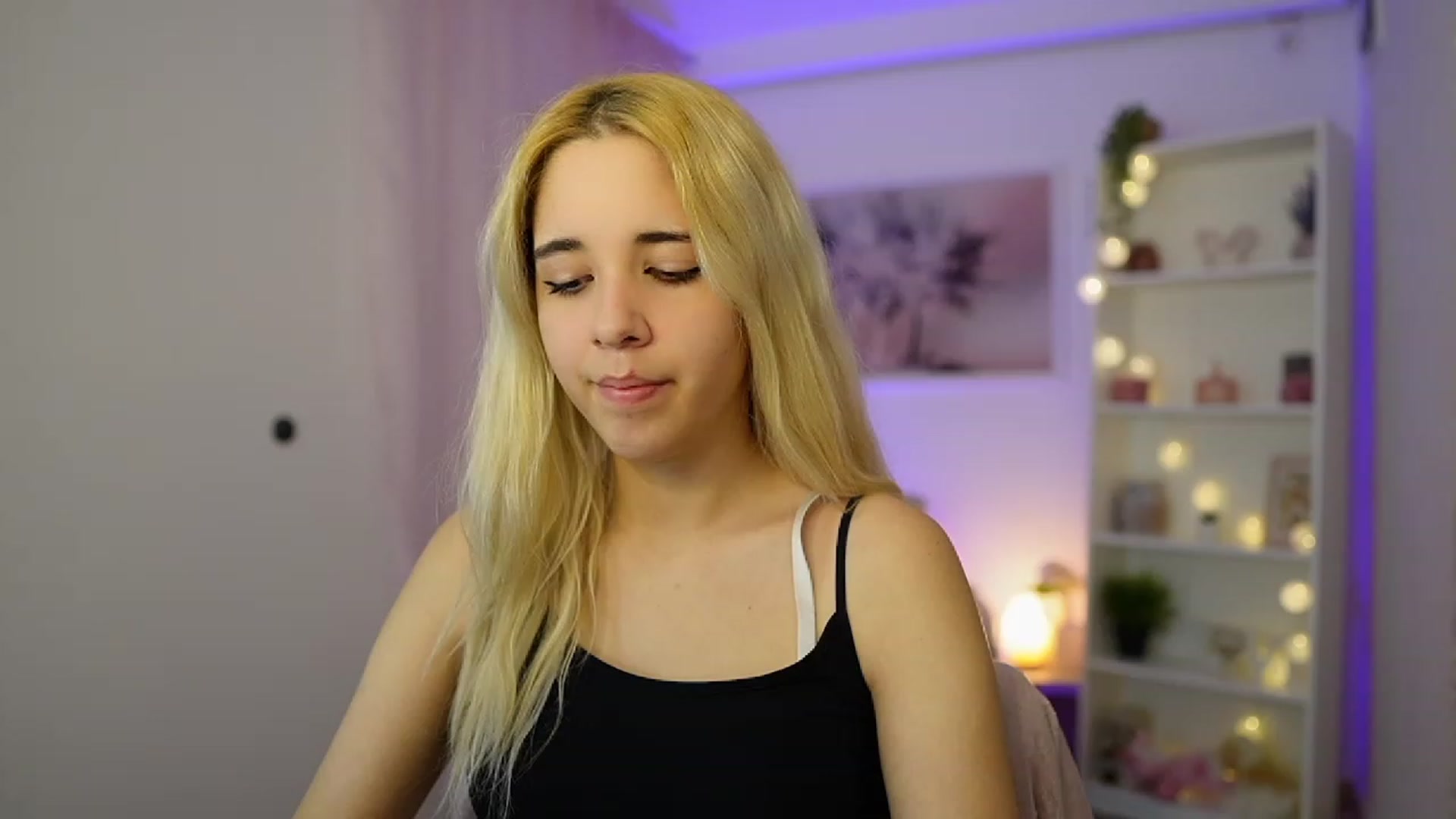 Gallery image thumbnail from Katie_Kush18's myfreecams stream on, 11/03/2023, 11:23 image 17 of 20