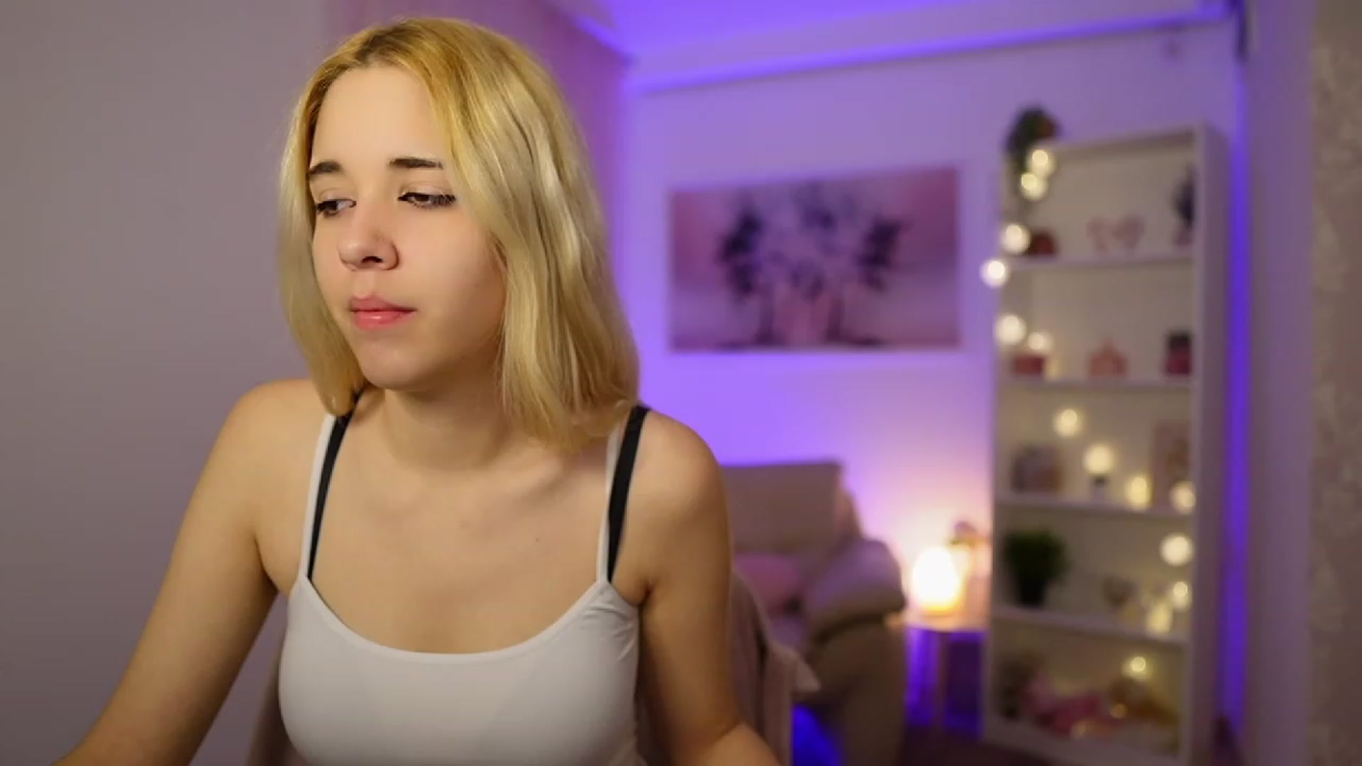 Gallery image thumbnail from Katie_Kush18's myfreecams stream on, 11/04/2023, 09:26 image 12 of 20