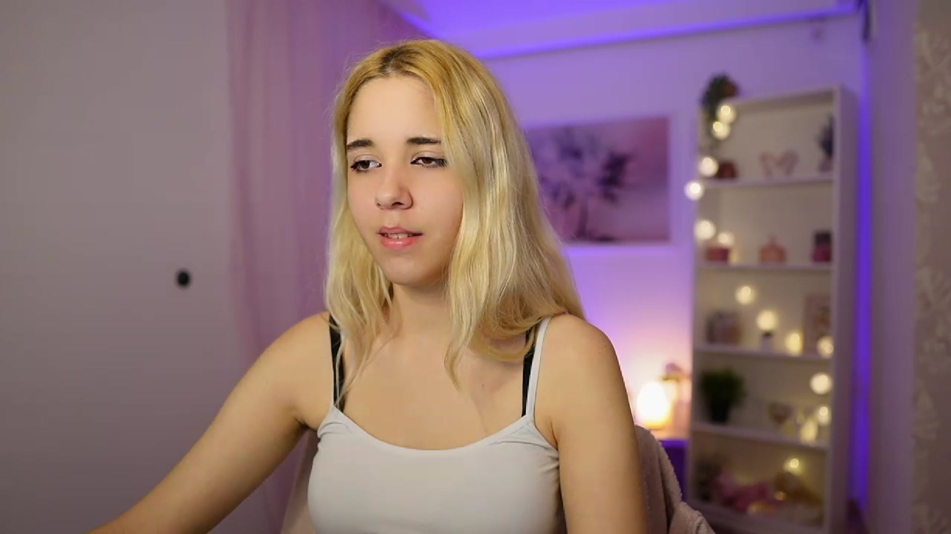 Gallery image thumbnail from Katie_Kush18's myfreecams stream on, 11/04/2023, 10:14 image 18 of 20