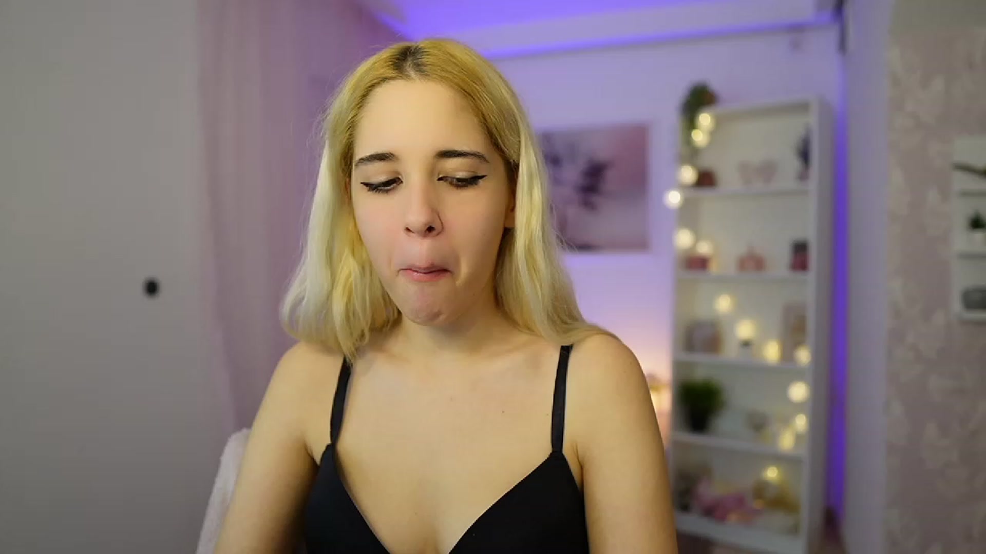 Gallery image thumbnail from Katie_Kush18's myfreecams stream on, 11/05/2023, 11:02 image 1 of 20