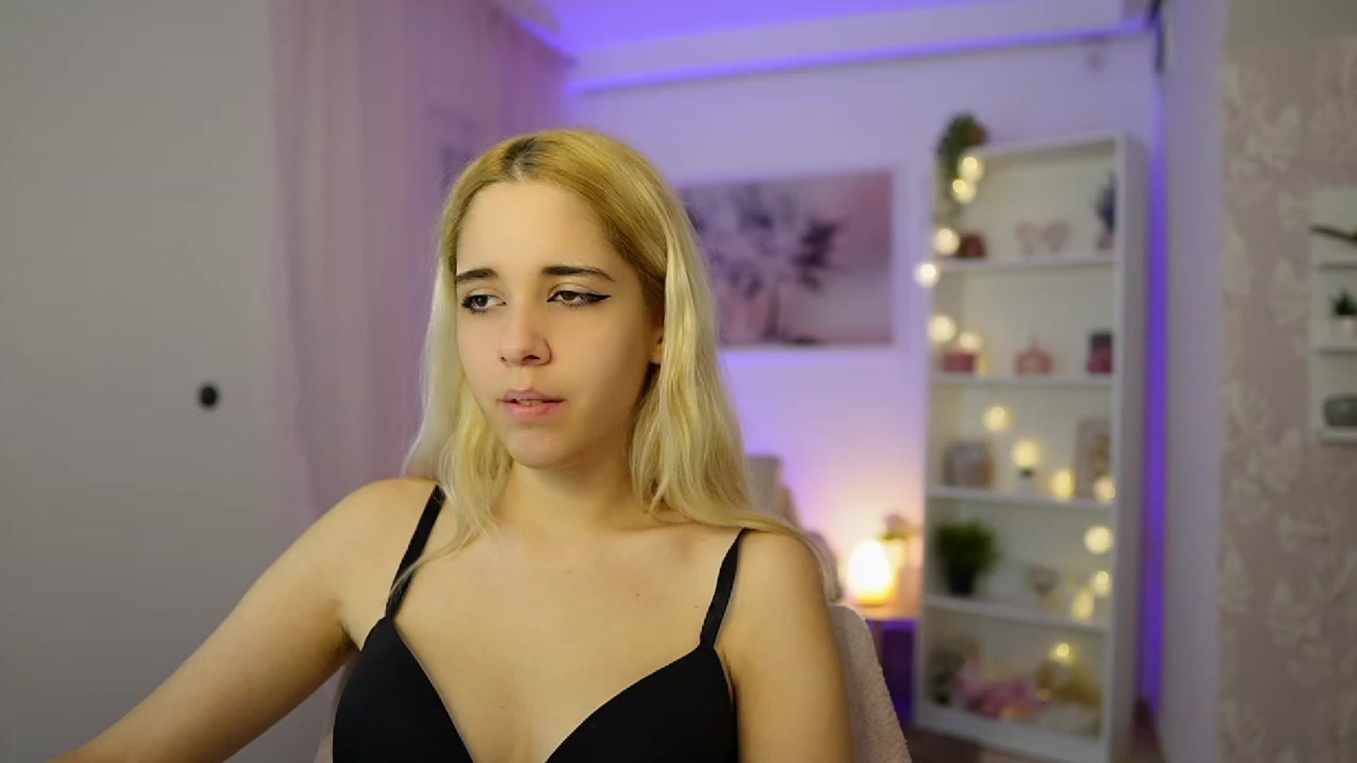 Gallery image thumbnail from Katie_Kush18's myfreecams stream on, 11/05/2023, 11:02 image 16 of 20