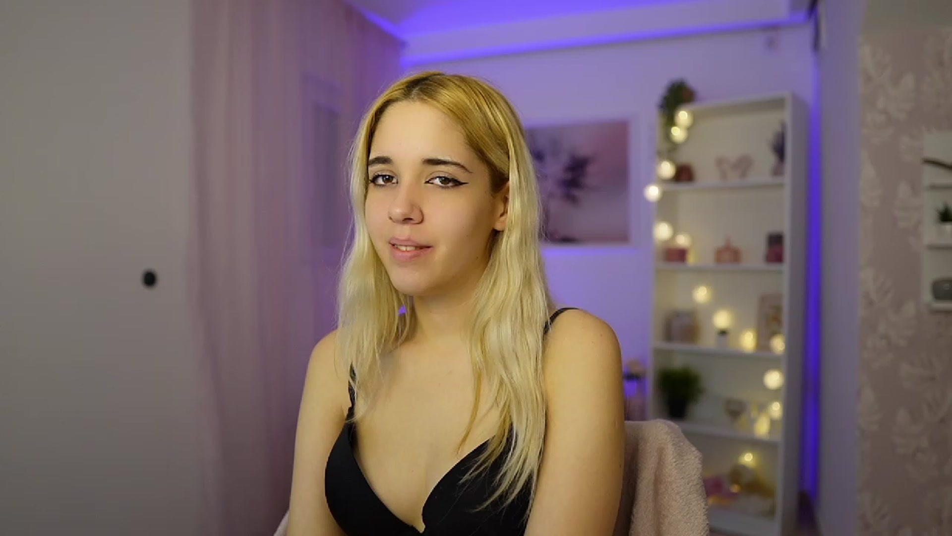Gallery image thumbnail from Katie_Kush18's myfreecams stream on, 11/07/2023, 12:22 image 15 of 20