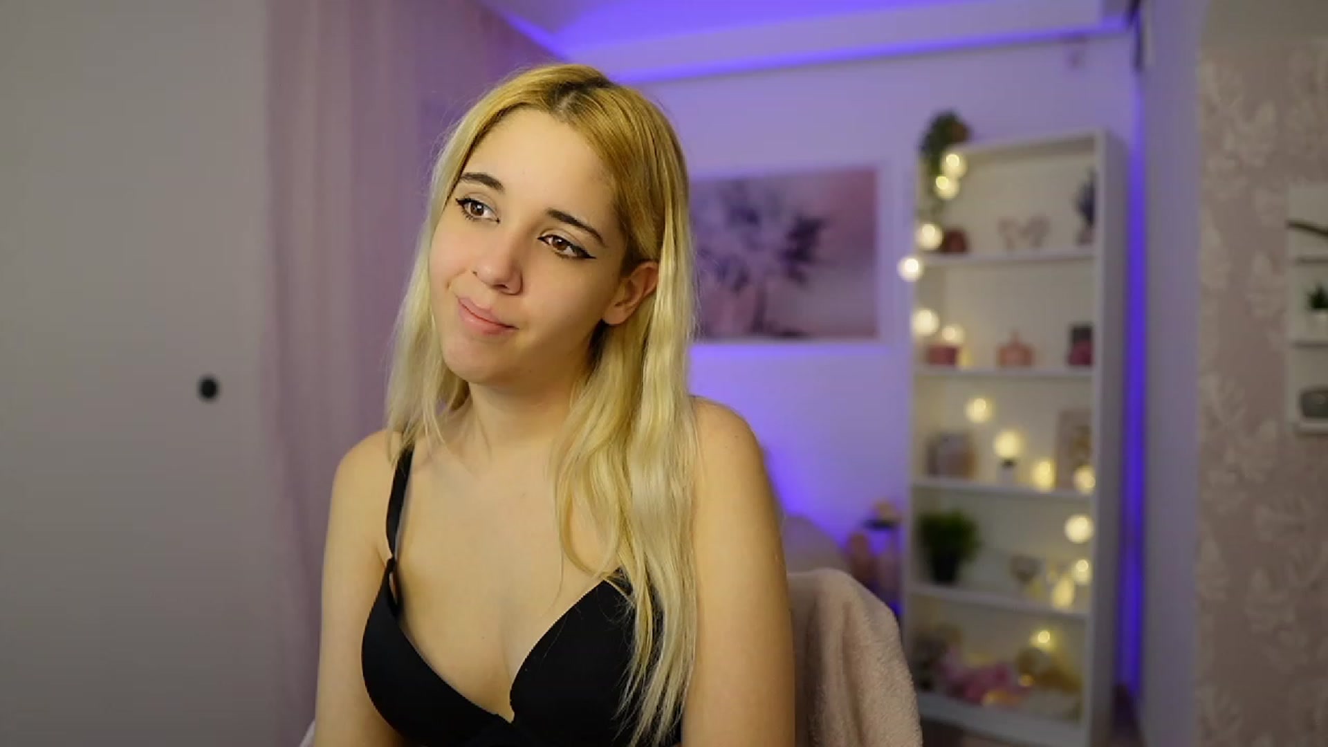 Gallery image thumbnail from Katie_Kush18's myfreecams stream on, 11/07/2023, 12:22 image 13 of 20