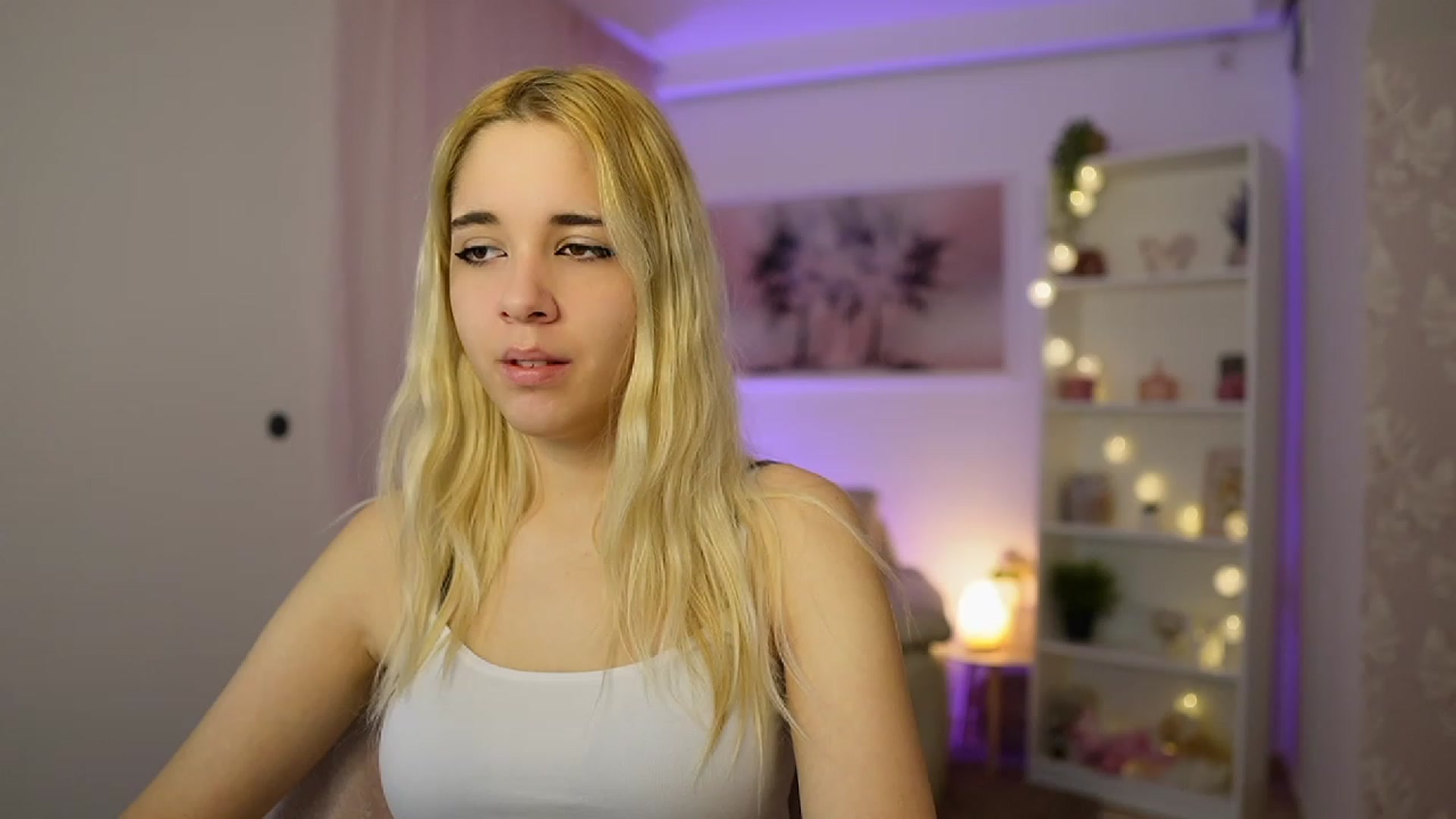 Gallery image thumbnail from Katie_Kush18's myfreecams stream on, 11/08/2023, 09:45 image 14 of 20