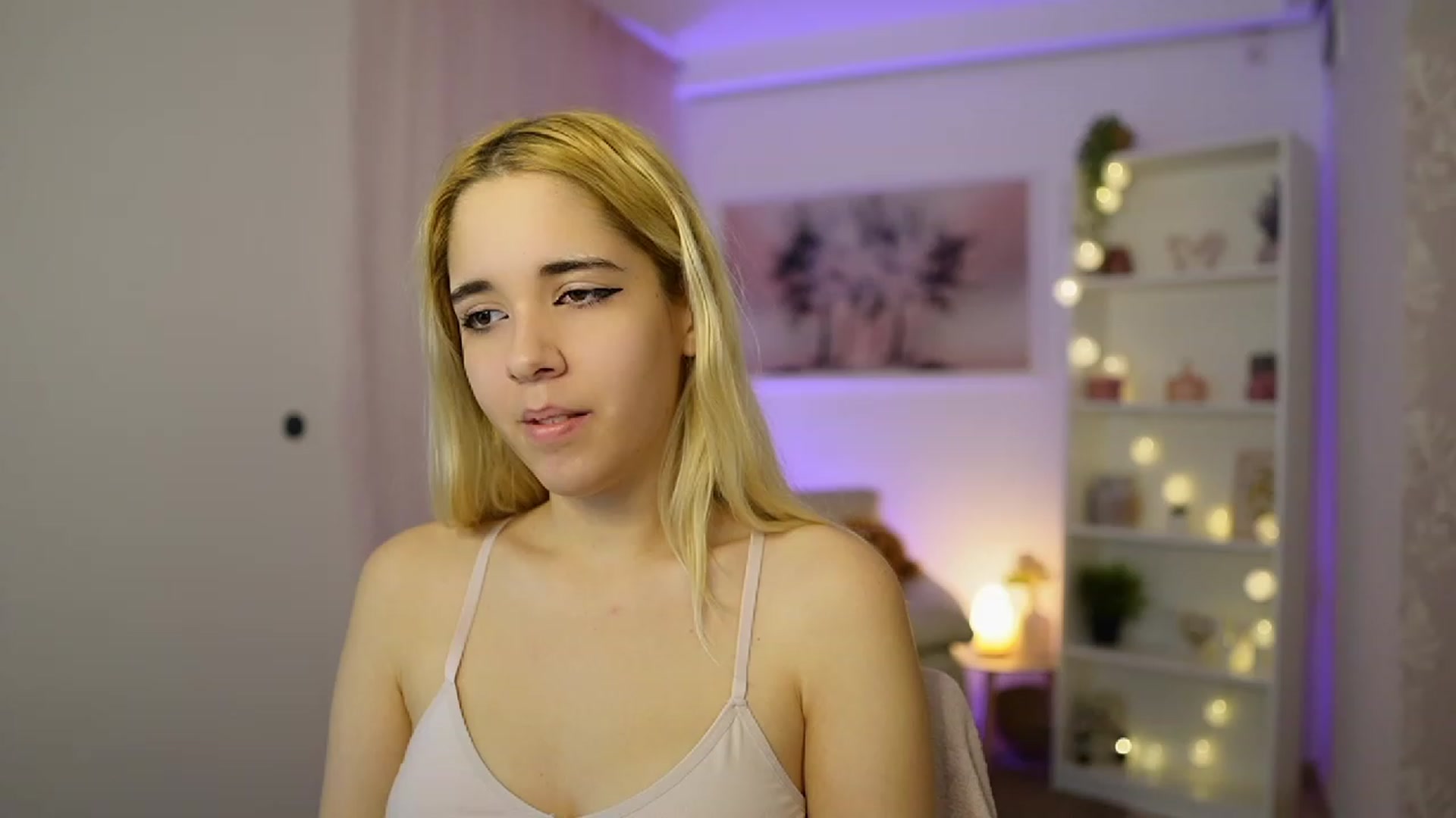 Gallery image thumbnail from Katie_Kush18's myfreecams stream on, 11/09/2023, 12:41 image 6 of 20