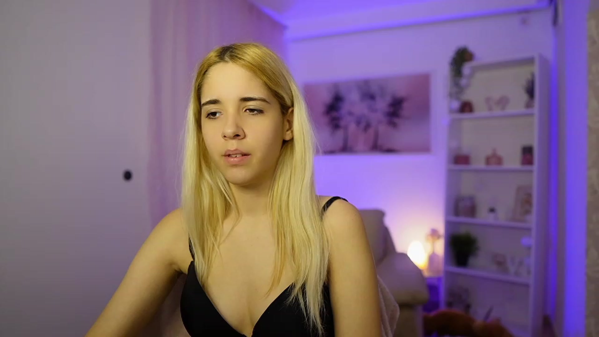 Gallery image thumbnail from Katie_Kush18's myfreecams stream on, 11/14/2023, 12:15 image 8 of 20
