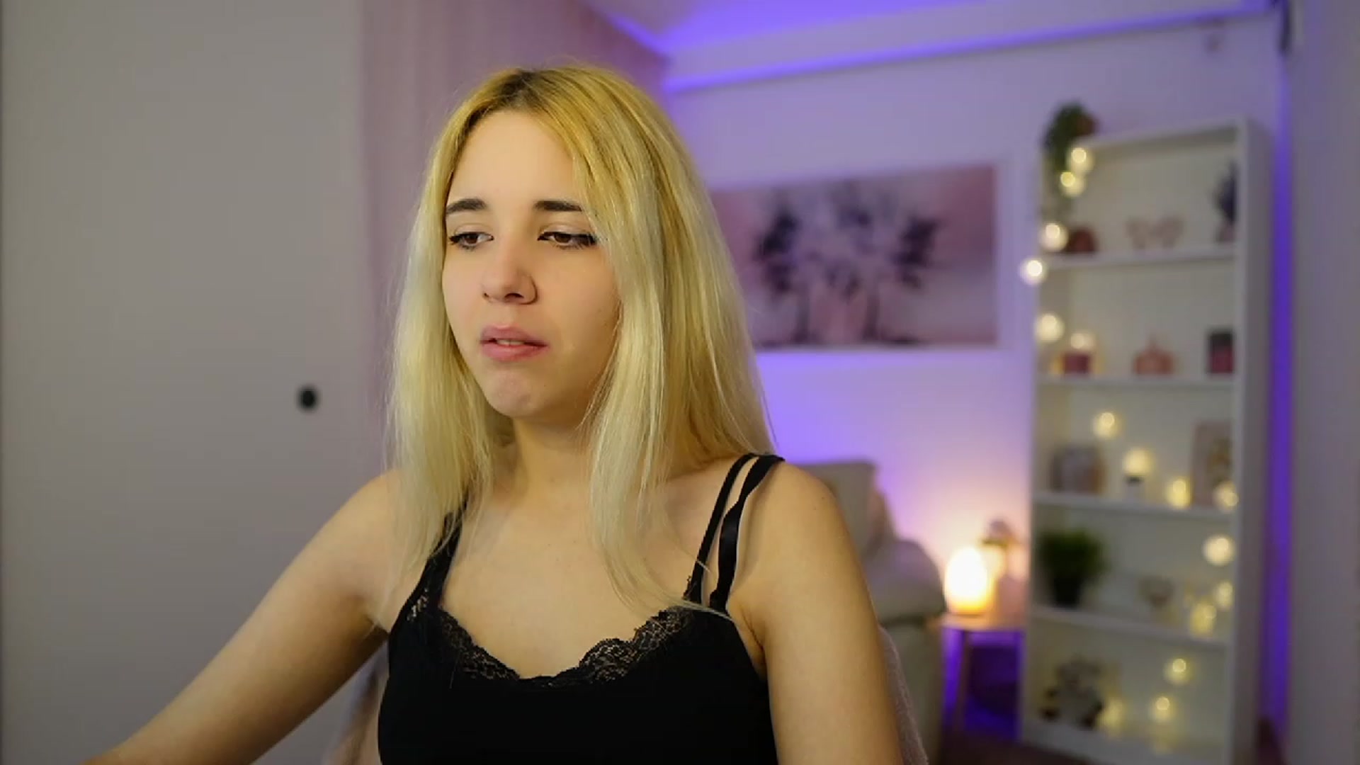 Gallery image thumbnail from Katie_Kush18's myfreecams stream on, 11/20/2023, 10:07 image 4 of 20