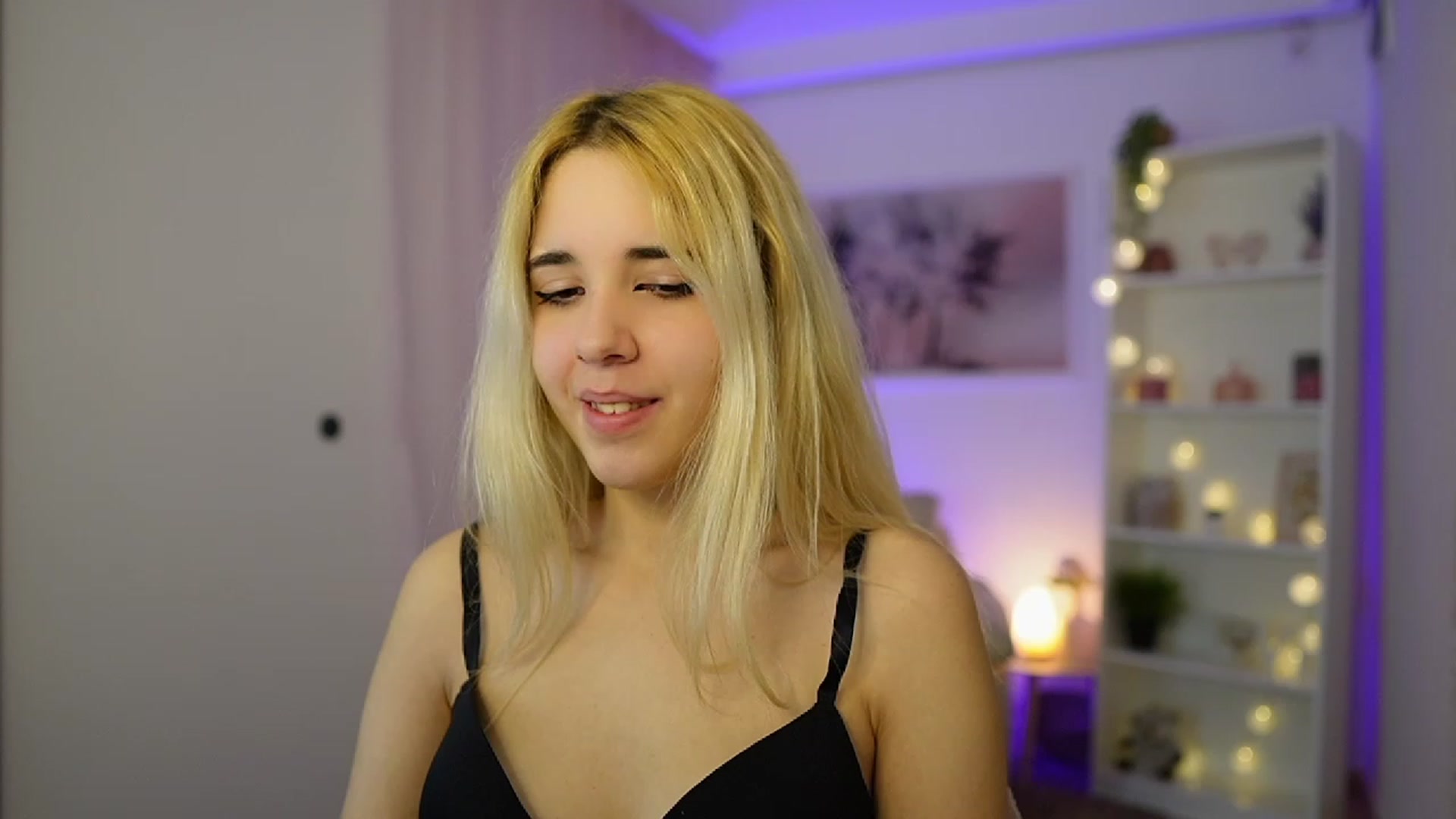 Gallery image thumbnail from Katie_Kush18's myfreecams stream on, 11/20/2023, 11:20 image 2 of 20