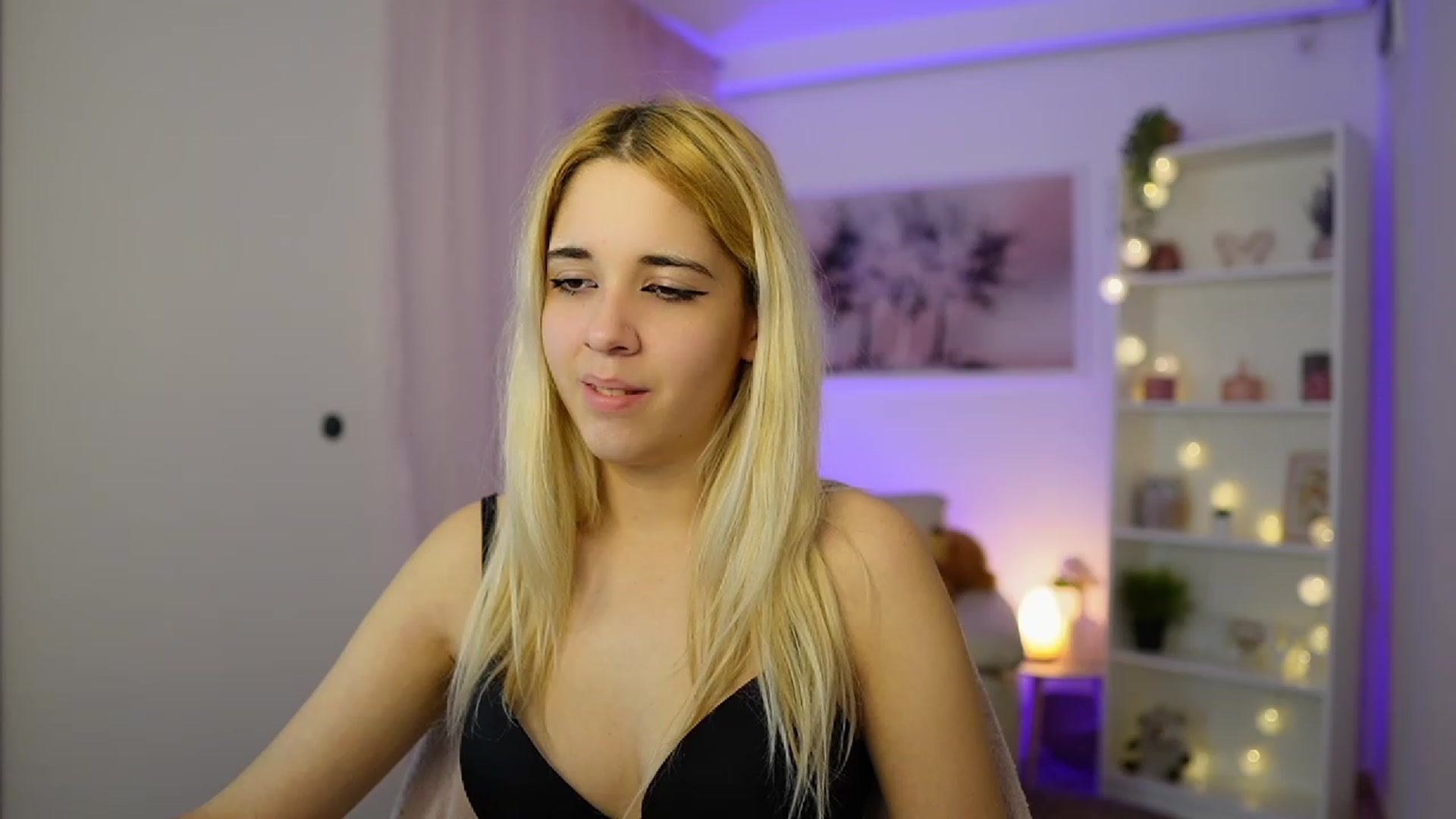 Gallery image thumbnail from Katie_Kush18's myfreecams stream on, 11/22/2023, 13:58 image 2 of 20