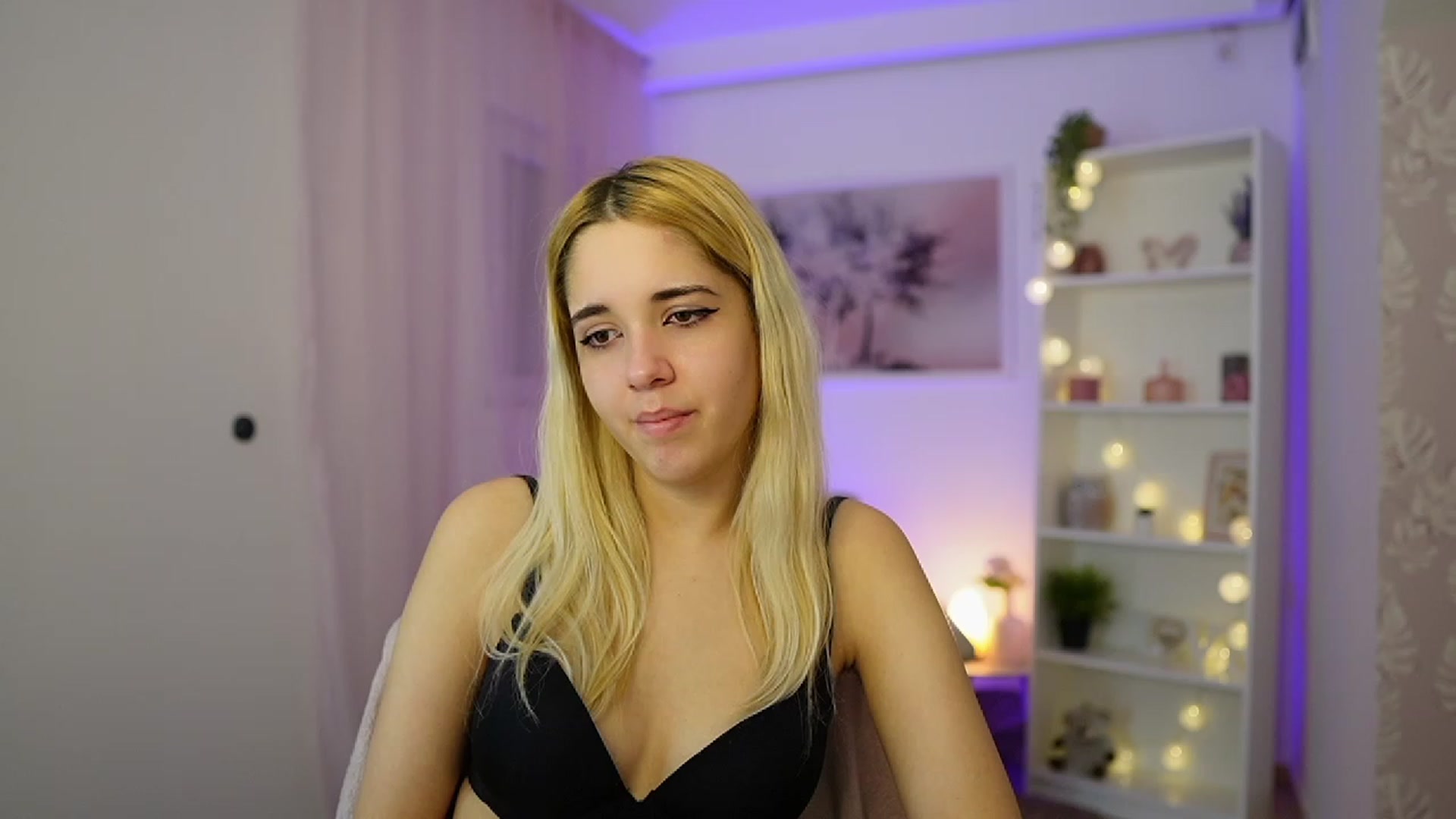 Gallery image thumbnail from Katie_Kush18's myfreecams stream on, 11/29/2023, 13:42 image 19 of 20