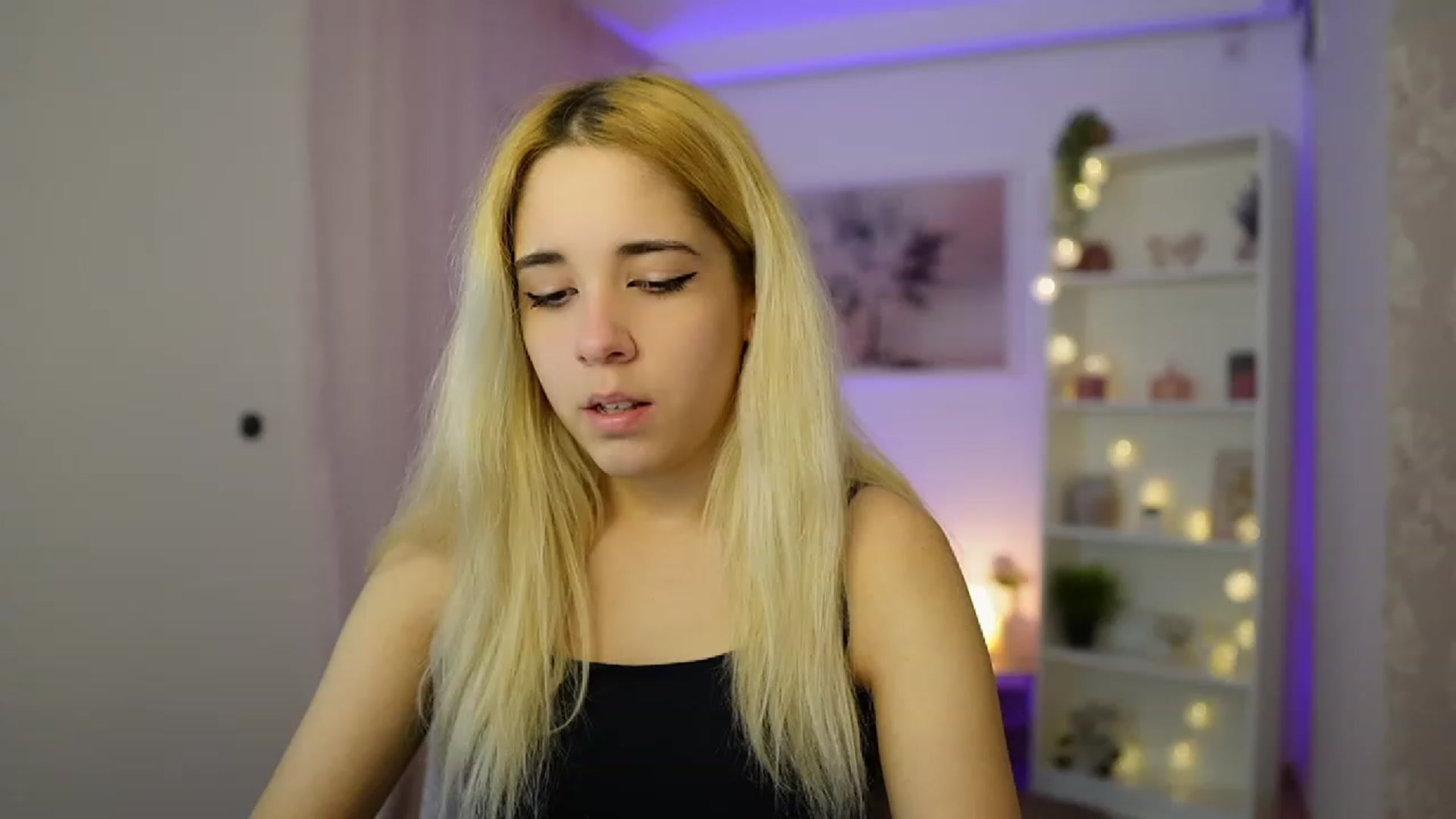 Gallery image thumbnail from Katie_Kush18's myfreecams stream on, 12/01/2023, 10:35 image 1 of 20