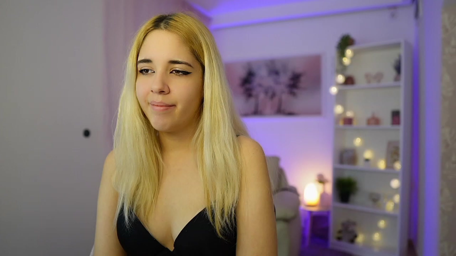Gallery image thumbnail from Katie_Kush18's myfreecams stream on, 12/02/2023, 11:03 image 19 of 20
