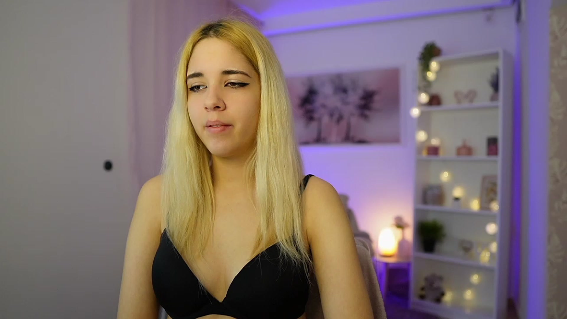 Gallery image thumbnail from Katie_Kush18's myfreecams stream on, 12/02/2023, 11:03 image 4 of 20