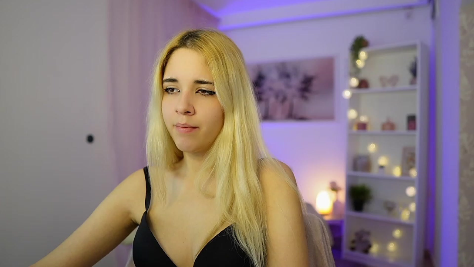 Gallery image thumbnail from Katie_Kush18's myfreecams stream on, 12/02/2023, 12:29 image 2 of 20
