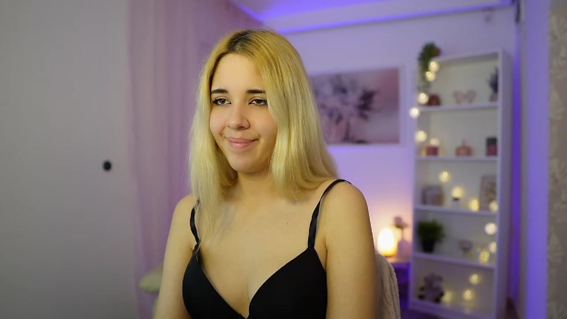 Gallery image thumbnail from Katie_Kush18's myfreecams stream on, 12/02/2023, 12:29 image 9 of 20